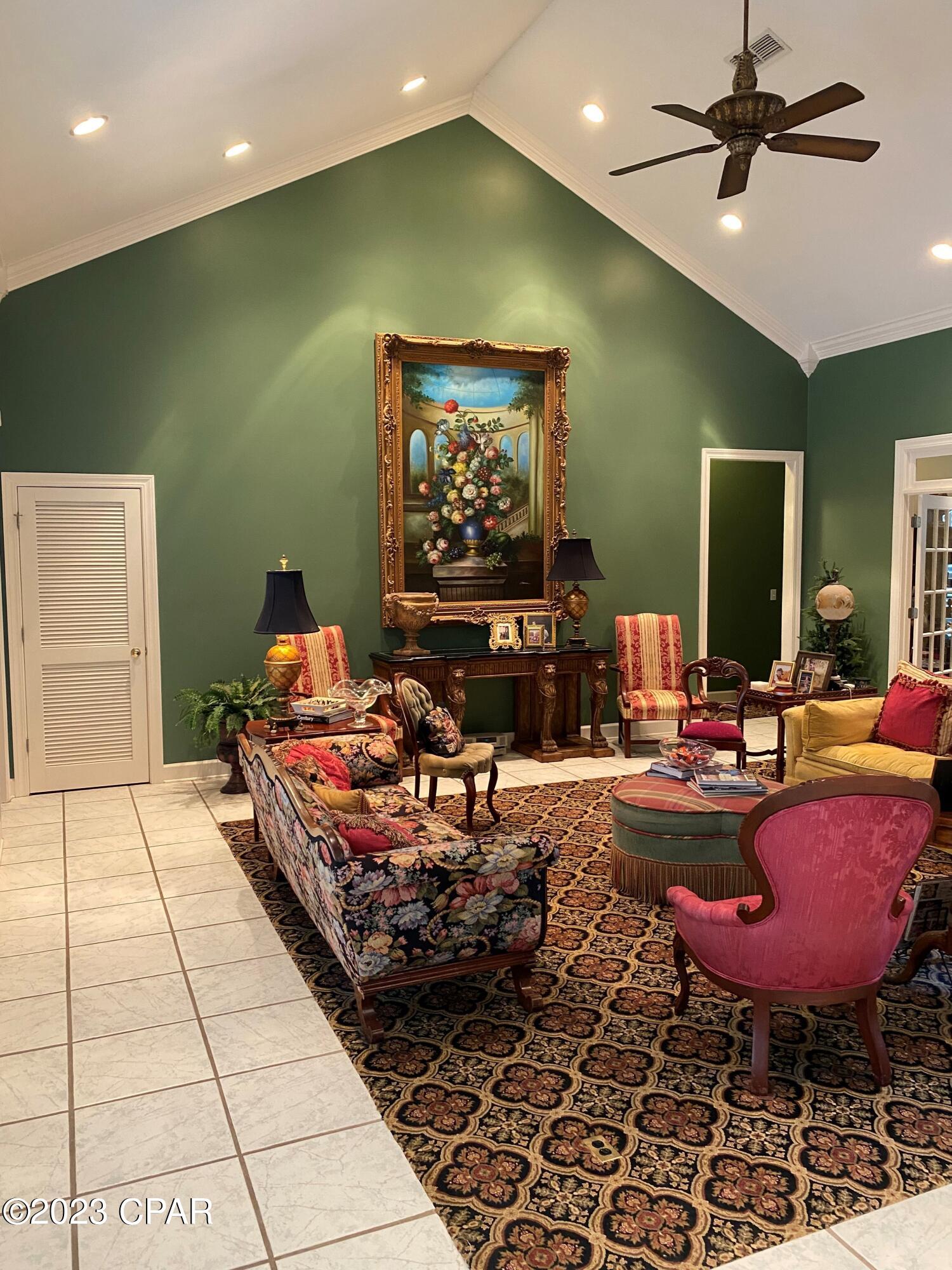 North Oaks - Residential