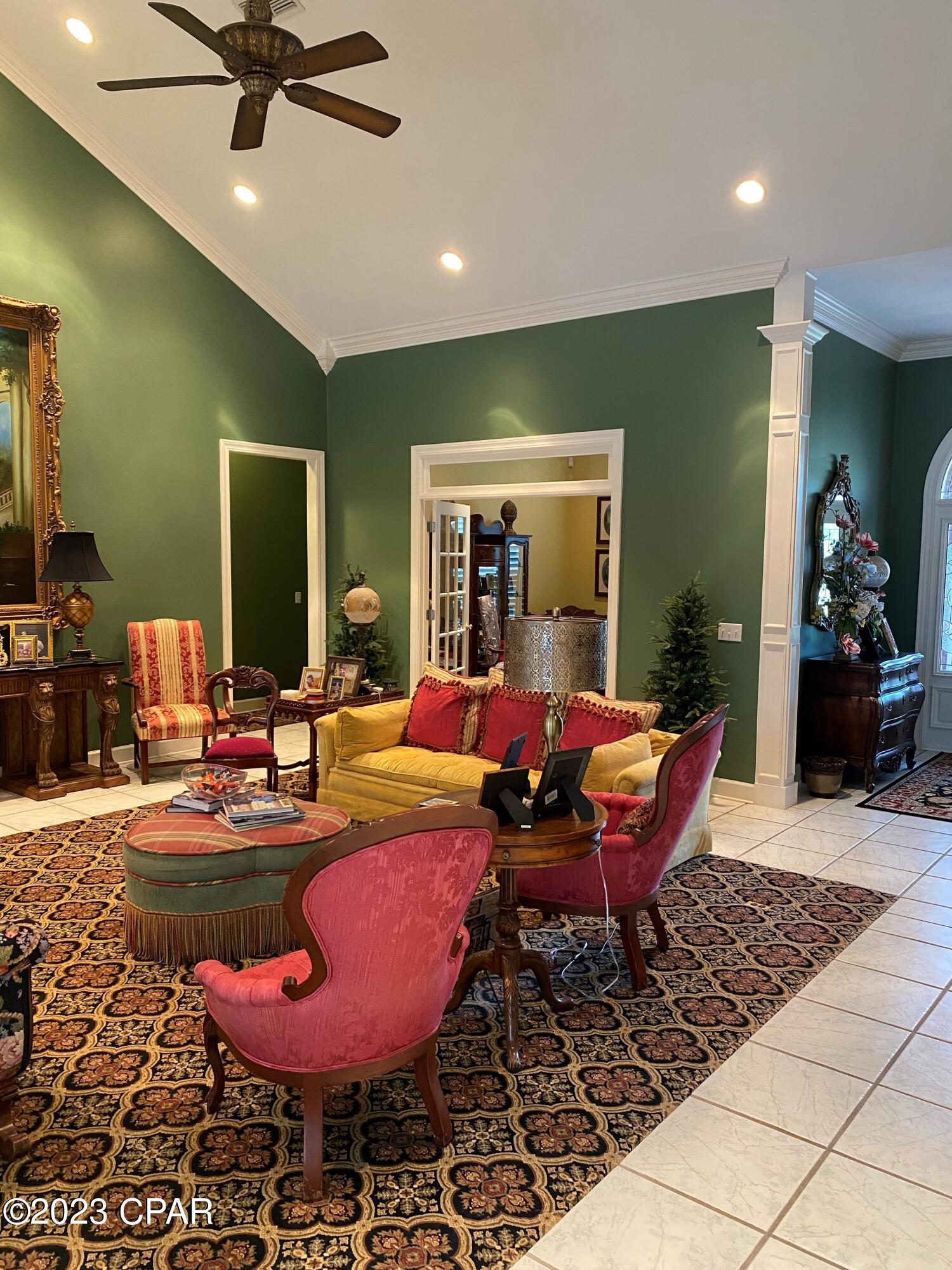 North Oaks - Residential