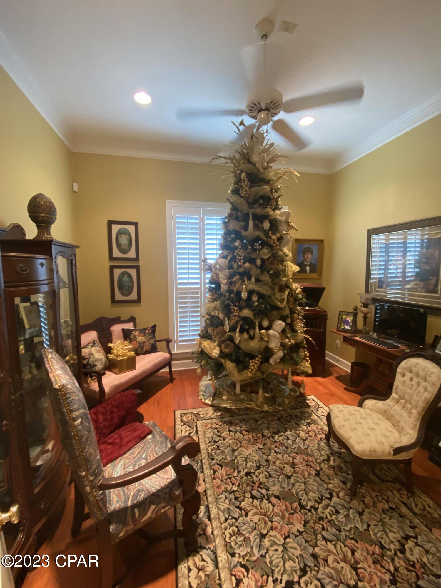North Oaks - Residential