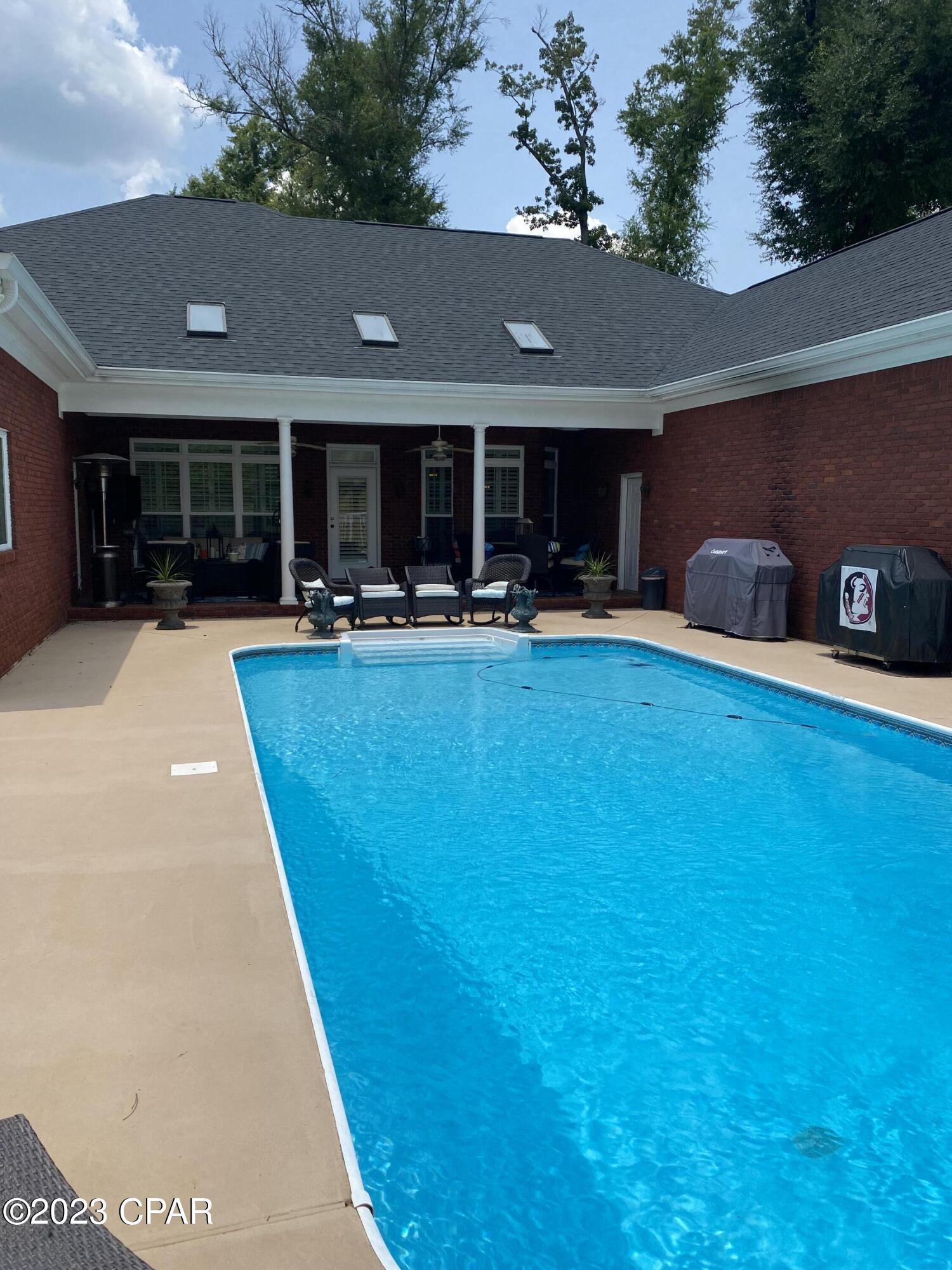 North Oaks - Residential