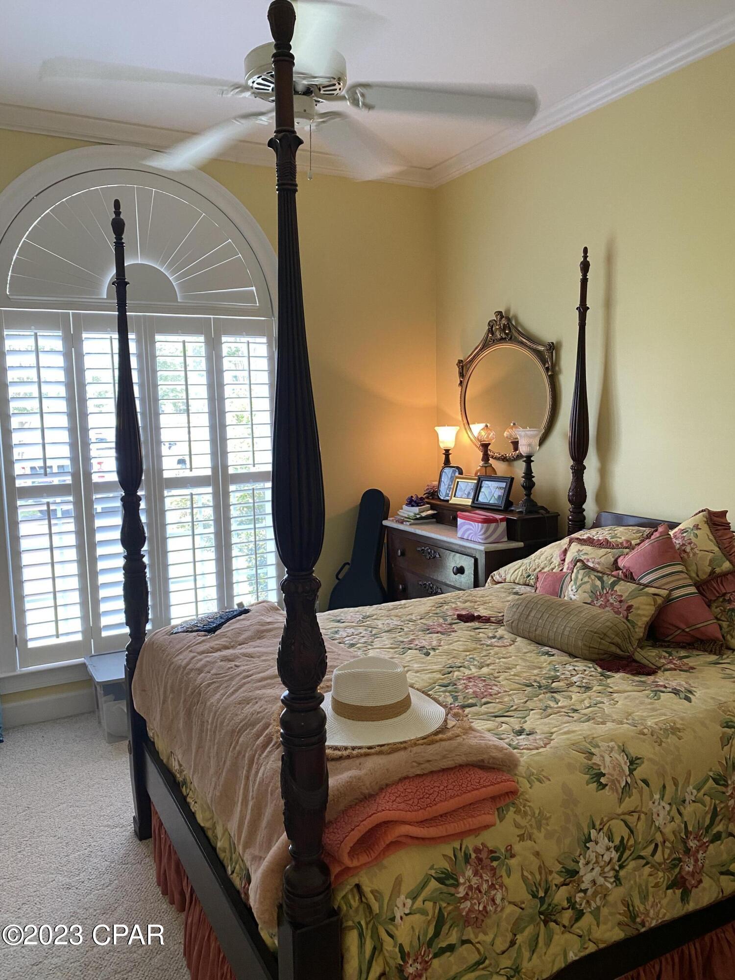 North Oaks - Residential