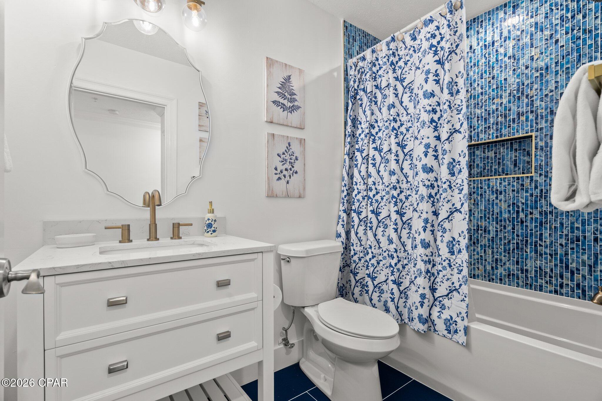 Long Beach 3rd - Residential