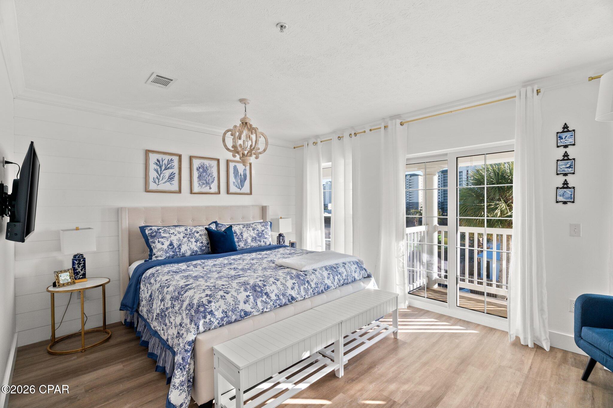 Long Beach 3rd - Residential