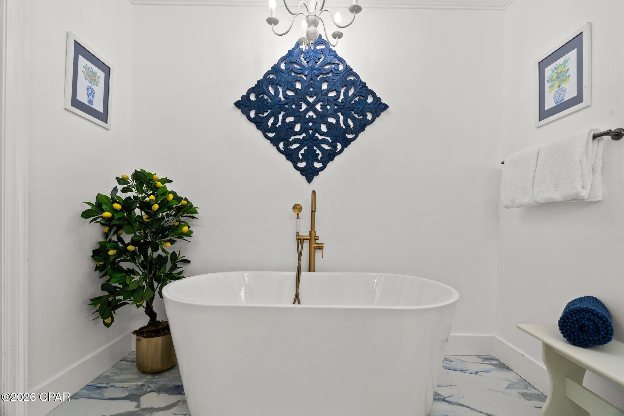 Long Beach 3rd - Residential