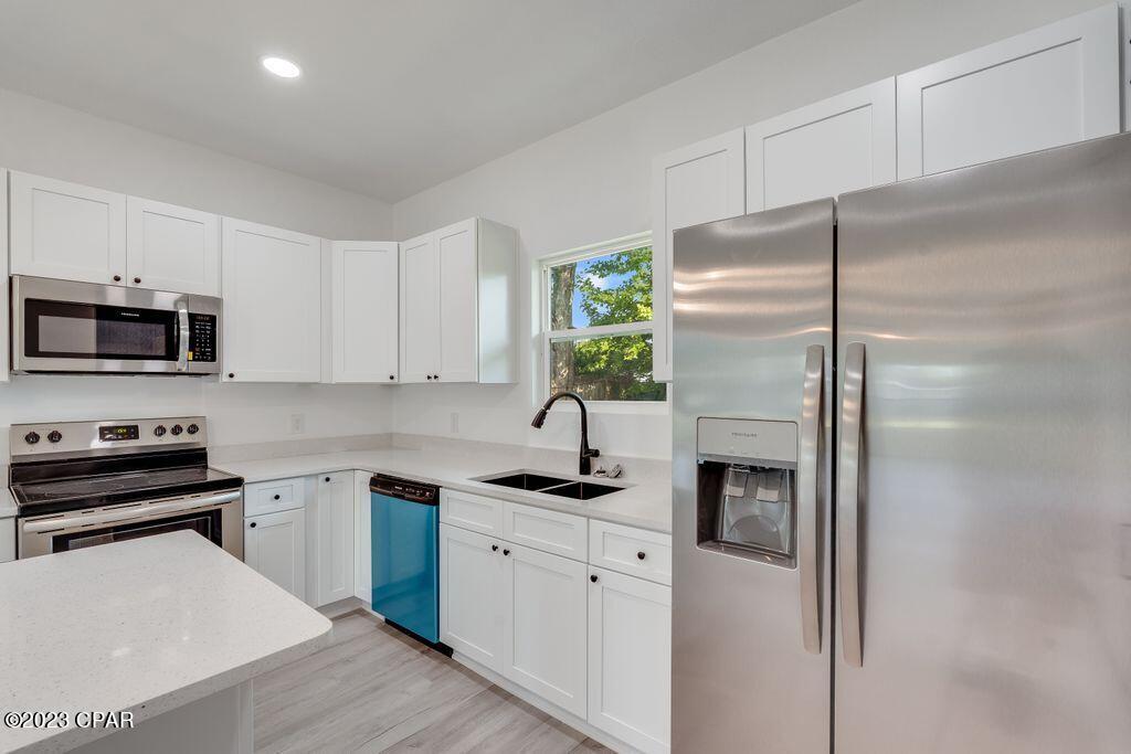 M. N. Kneece Replat - Residential