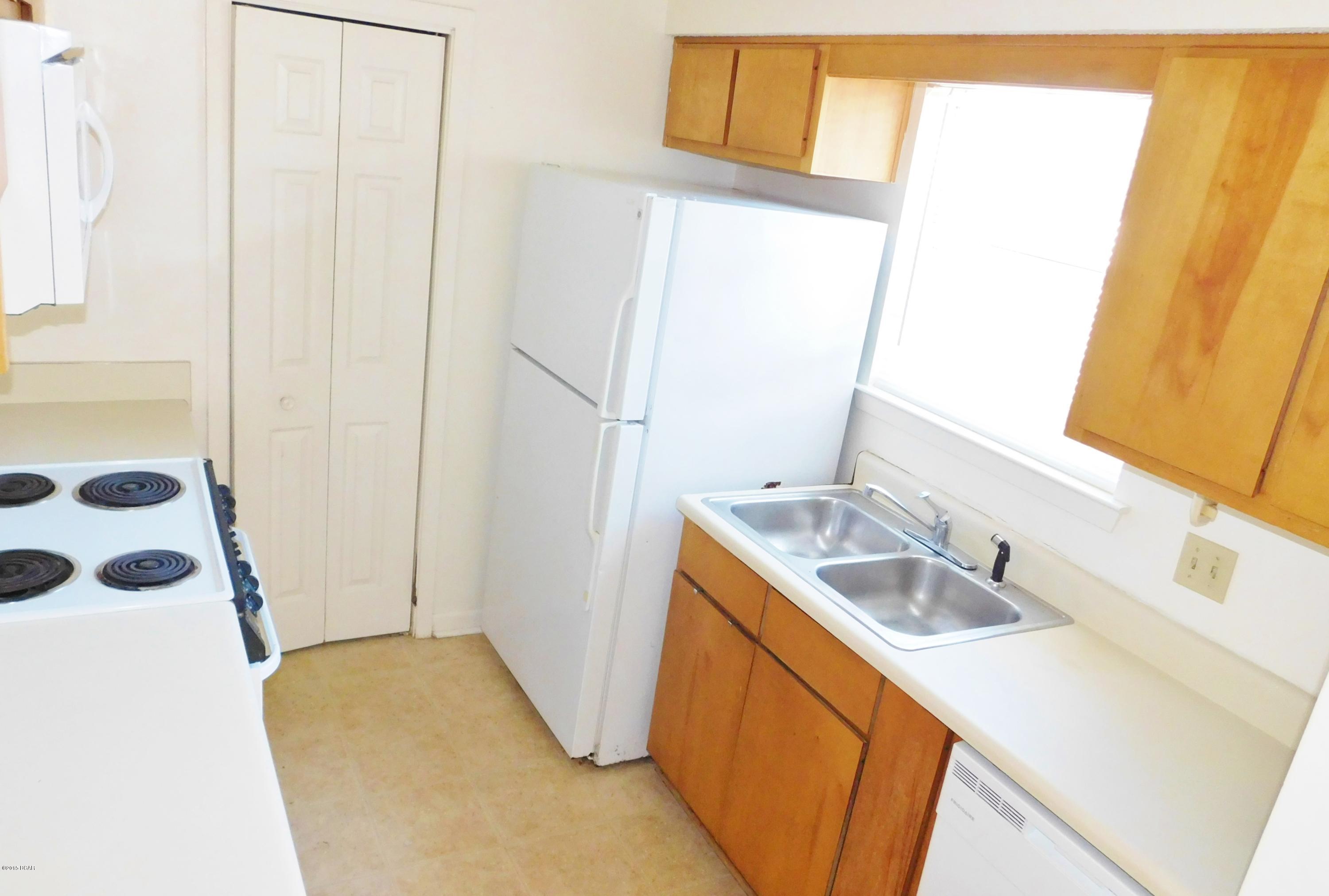 Biltmore Beach 1st Add - Residential