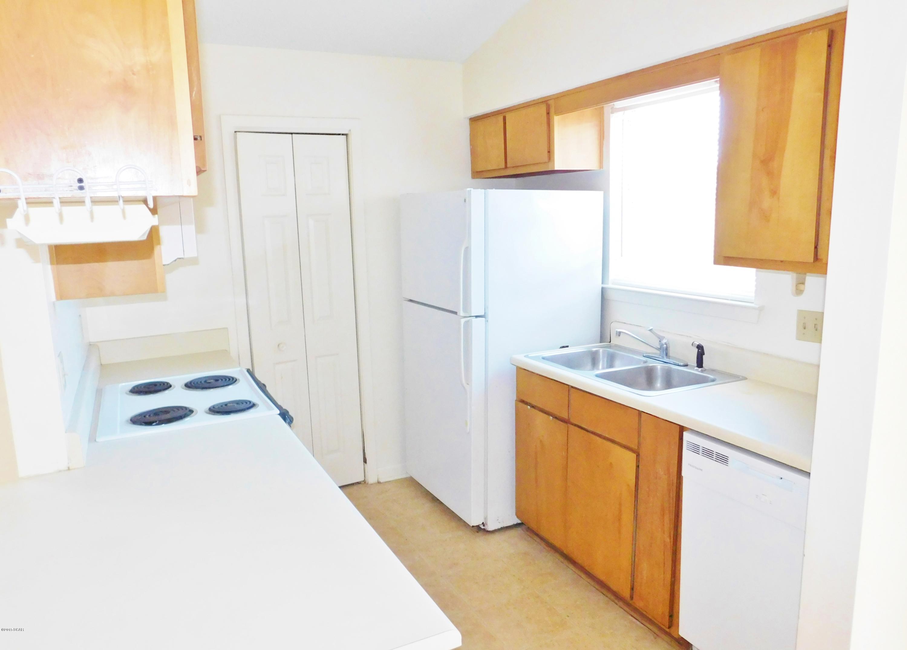 Biltmore Beach 1st Add - Residential