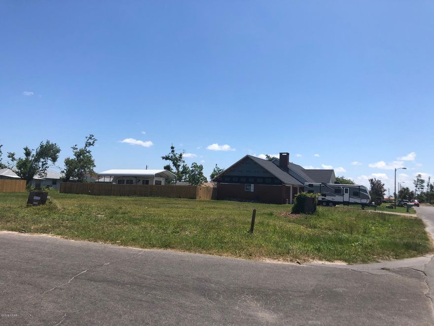 Beautiful LARGE 100x150 corner lot in quiet Callaway neighborhood. Cleared and ready for you to build your home!  All utilities are accessible for city water and city sewer. 



Seller purchased the land with the intent to build but never did.
