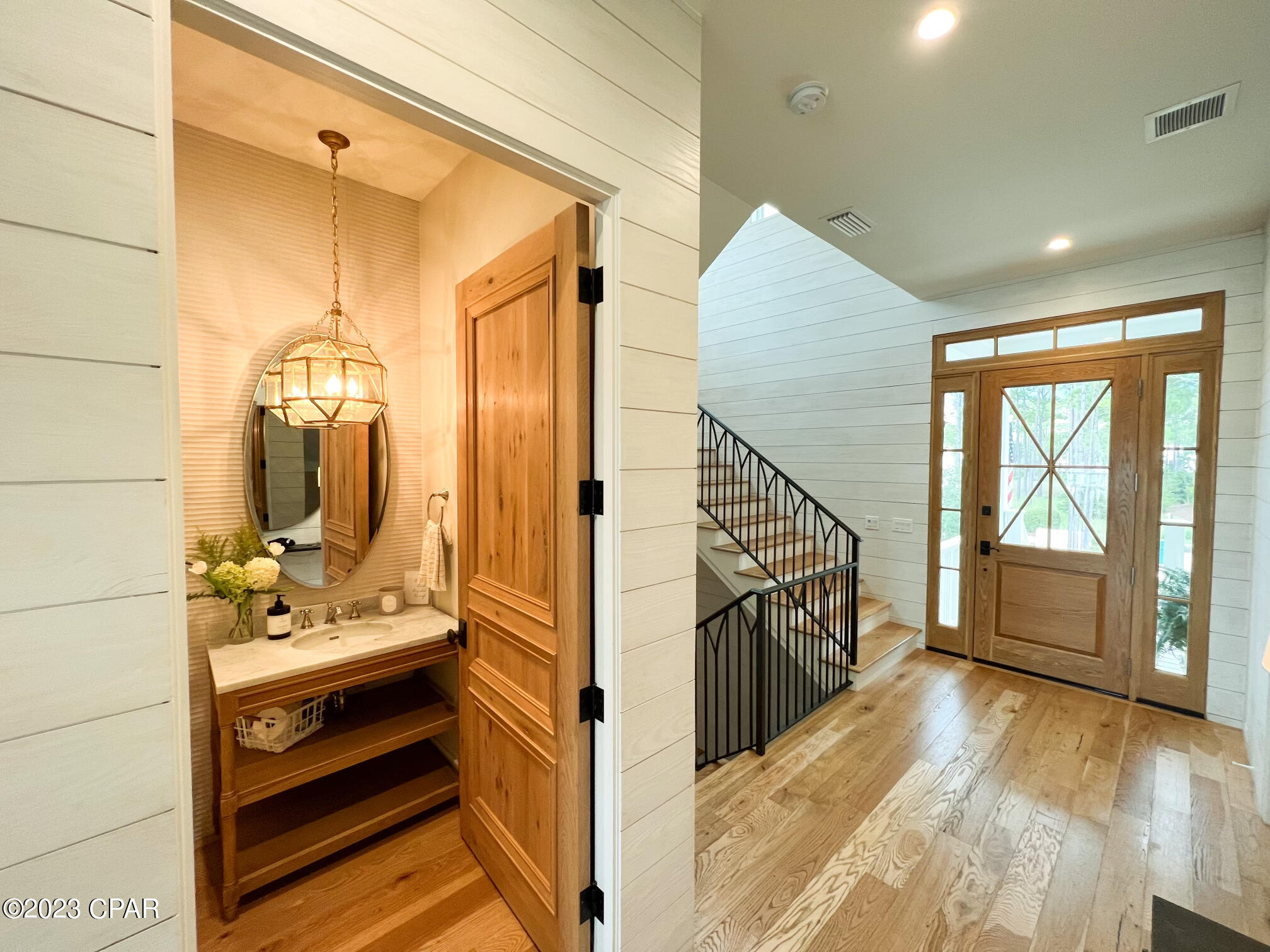 Cessna Landing - Residential