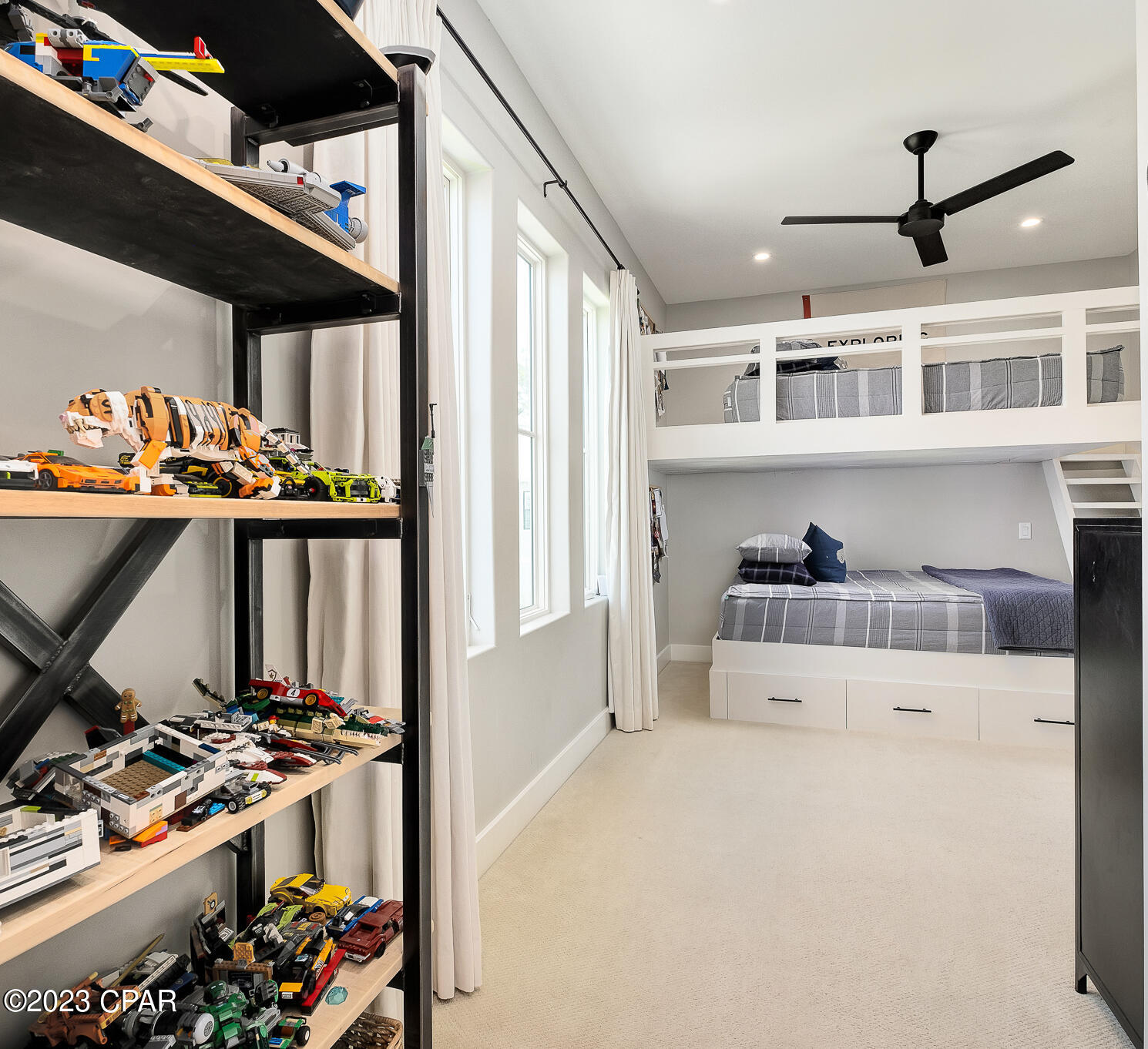 Cessna Landing - Residential