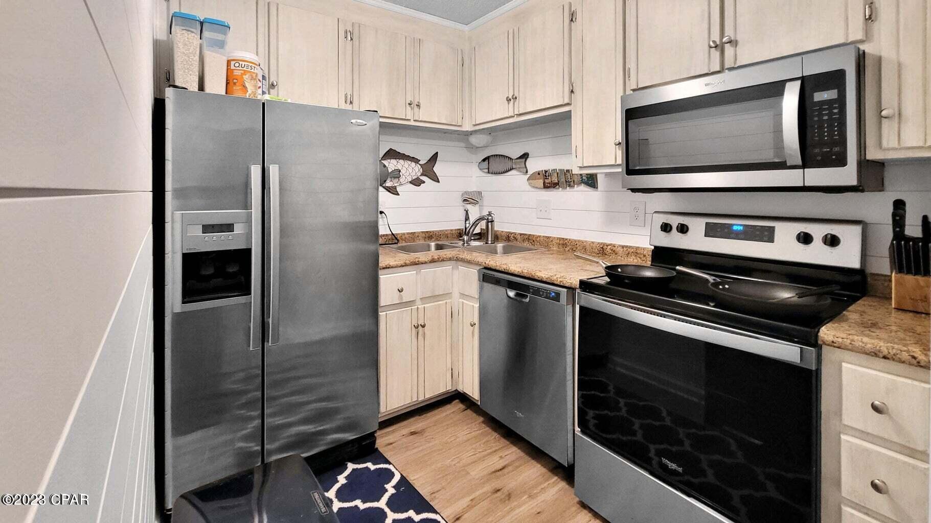 Horizon South XI - Residential Lease