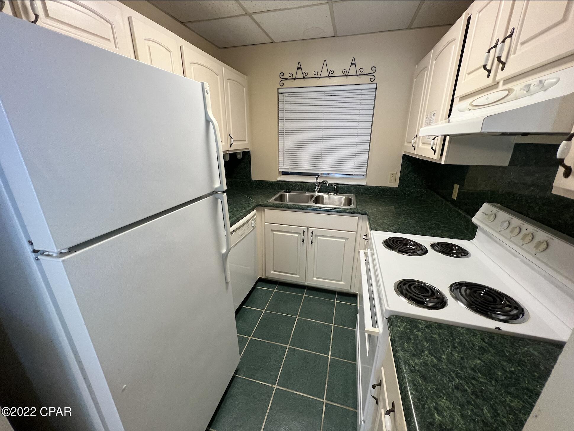 Bay Club Condo Ph 1 - Residential