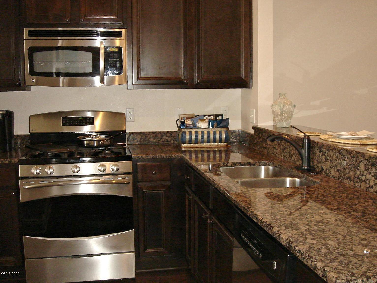 Santa Rosa Golf Villas - Residential