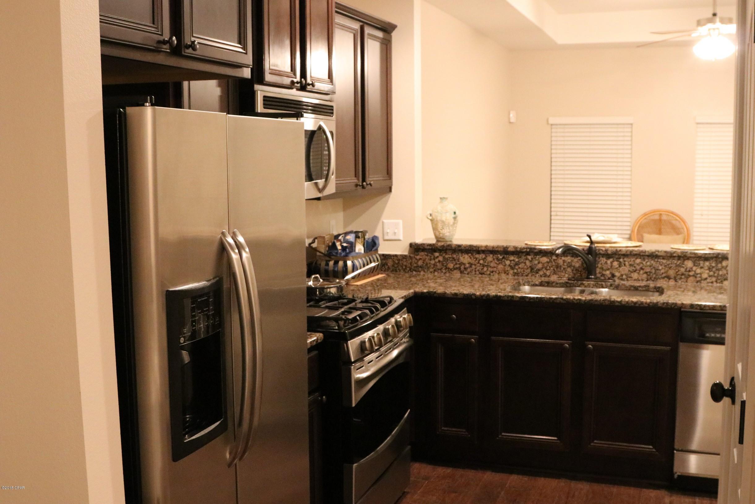 Santa Rosa Golf Villas - Residential