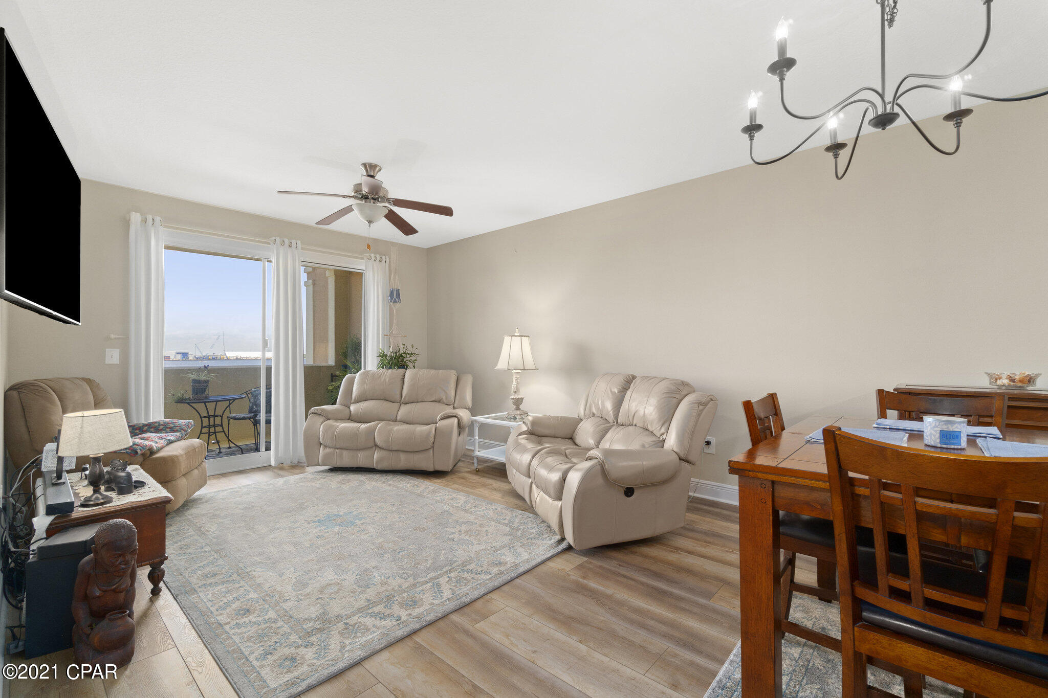 Magnolia Bay Club - Residential