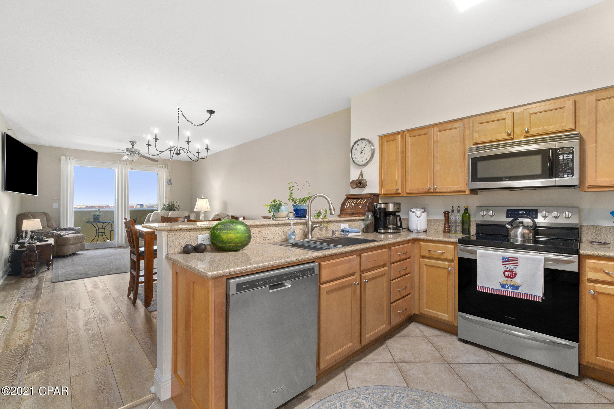 Magnolia Bay Club - Residential