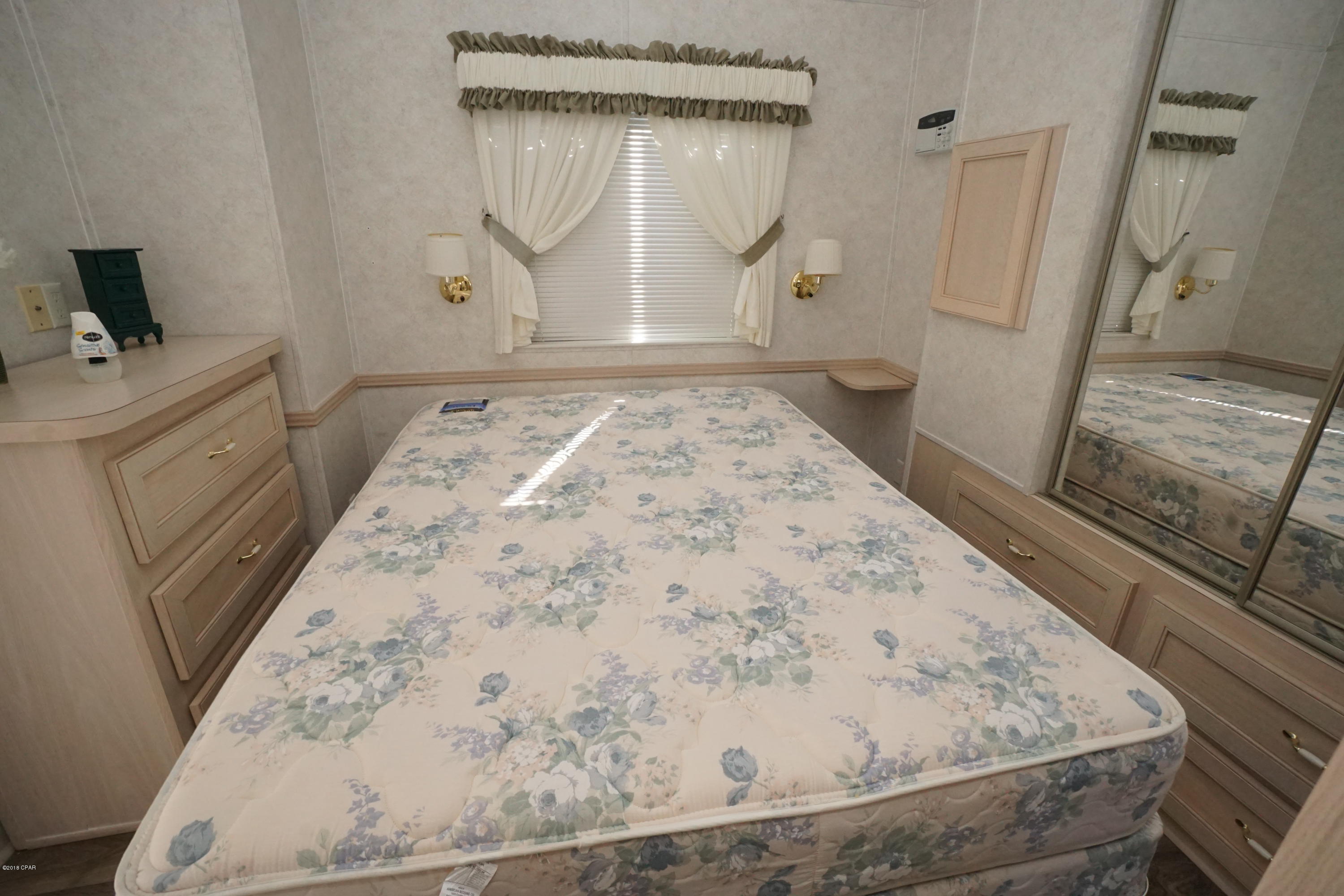 Venture Out Travel Trail - Residential