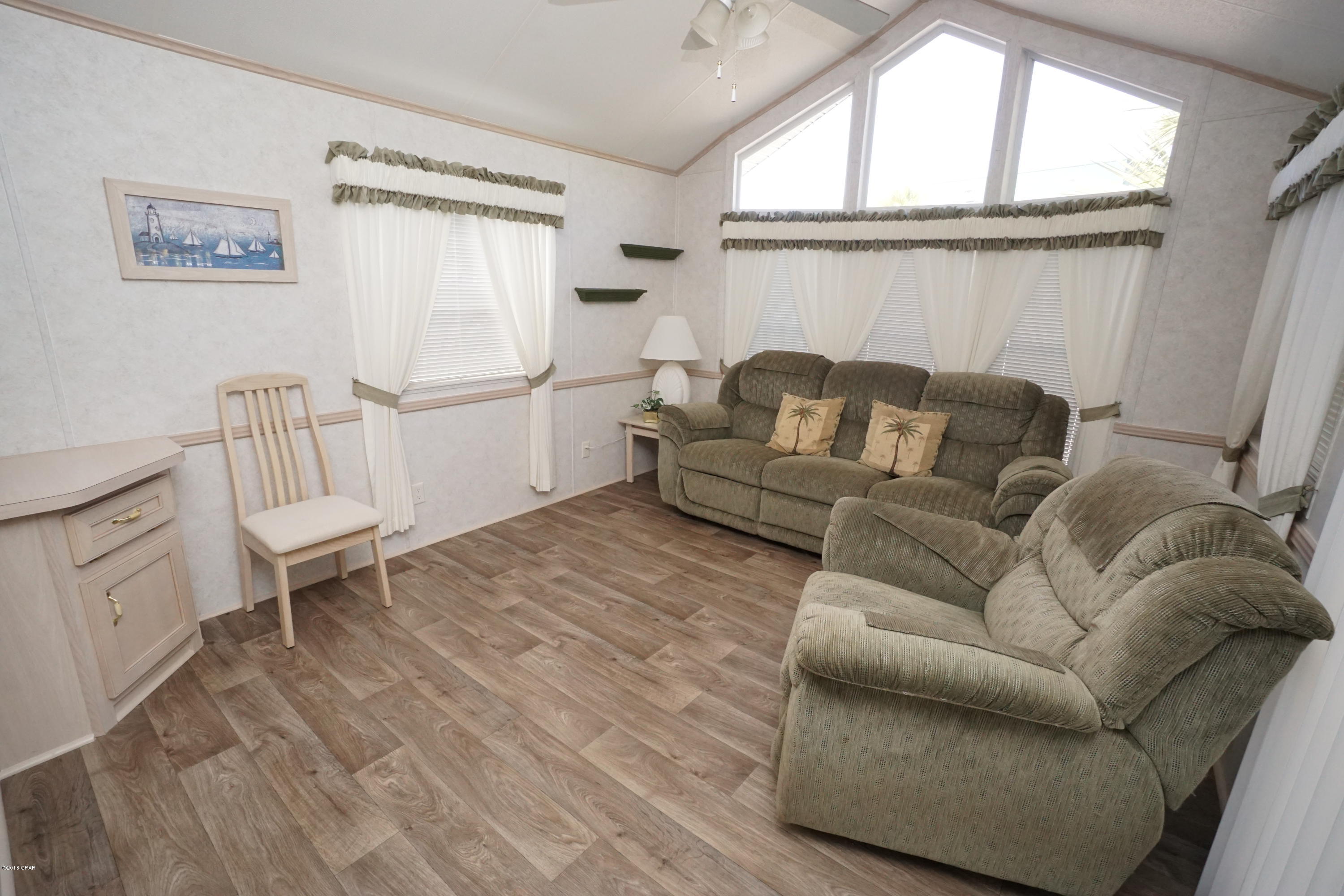 Venture Out Travel Trail - Residential