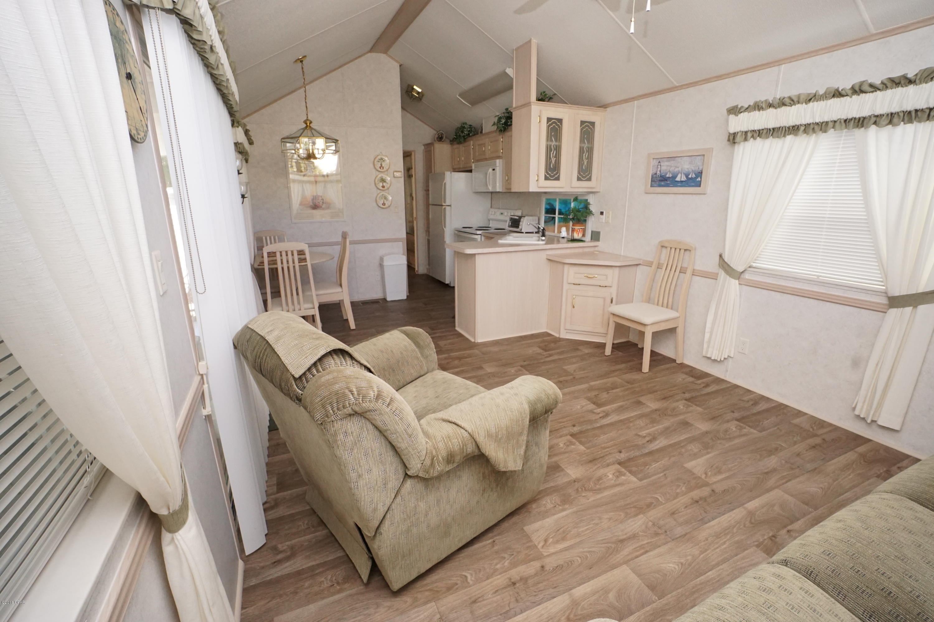 Venture Out Travel Trail - Residential