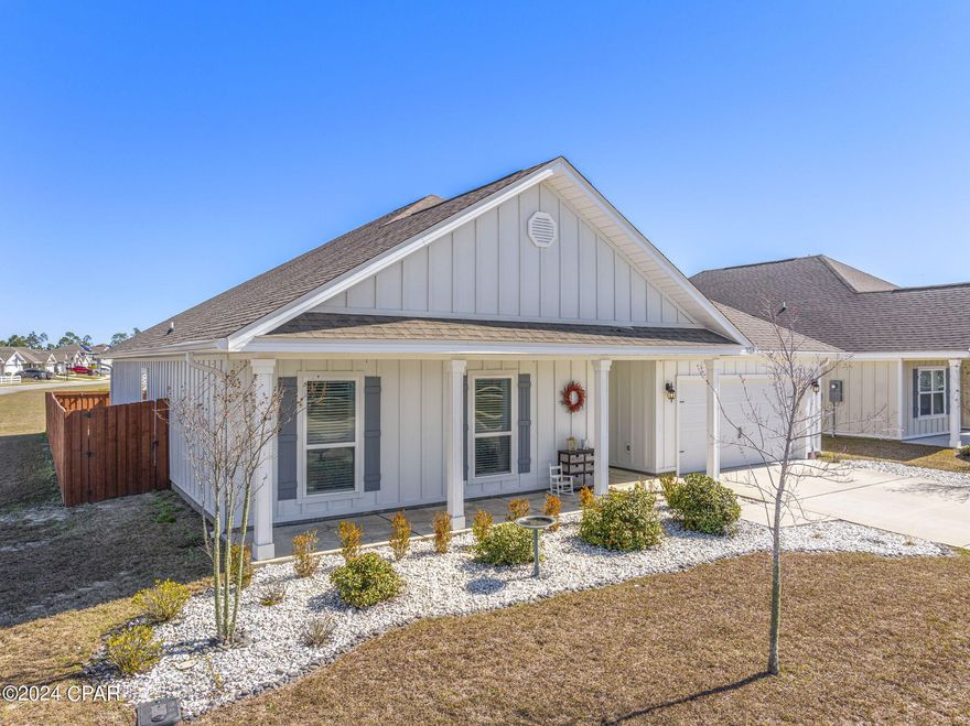 Welcome to this beautiful home in the highly desired Bridge Harbor community! This pet-friendly property features a spacious open-concept living area perfect for entertaining and everyday comfort.
Enjoy a bright and airy layout with a seamless flow between the kitchen, dining, and living spaces. Step outside to a fully fenced backyard, ideal for pets, play, or relaxing evenings. The screened-in back porch offers the perfect spot to enjoy your morning coffee or unwind after a long day--without the bugs!
Located just a short walk to the community pool and the bay, this home offers both convenience and coastal charm. Bridge Harbor residents enjoy fantastic amenities and a welcoming neighborhood atmosphere.
Don't miss this opportunity to live in one of the area's most sought-after communities!