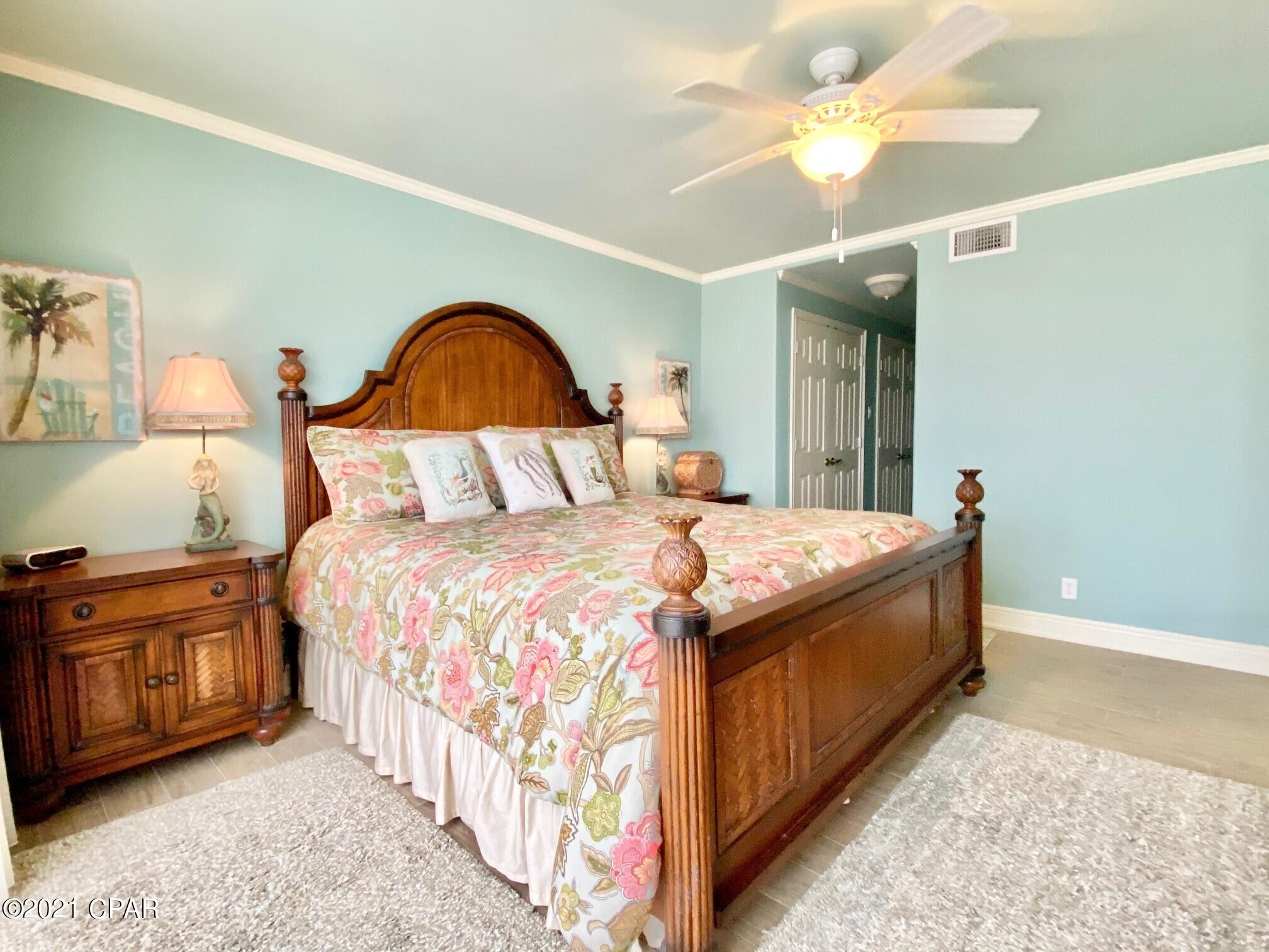 Pelican Walk - Residential