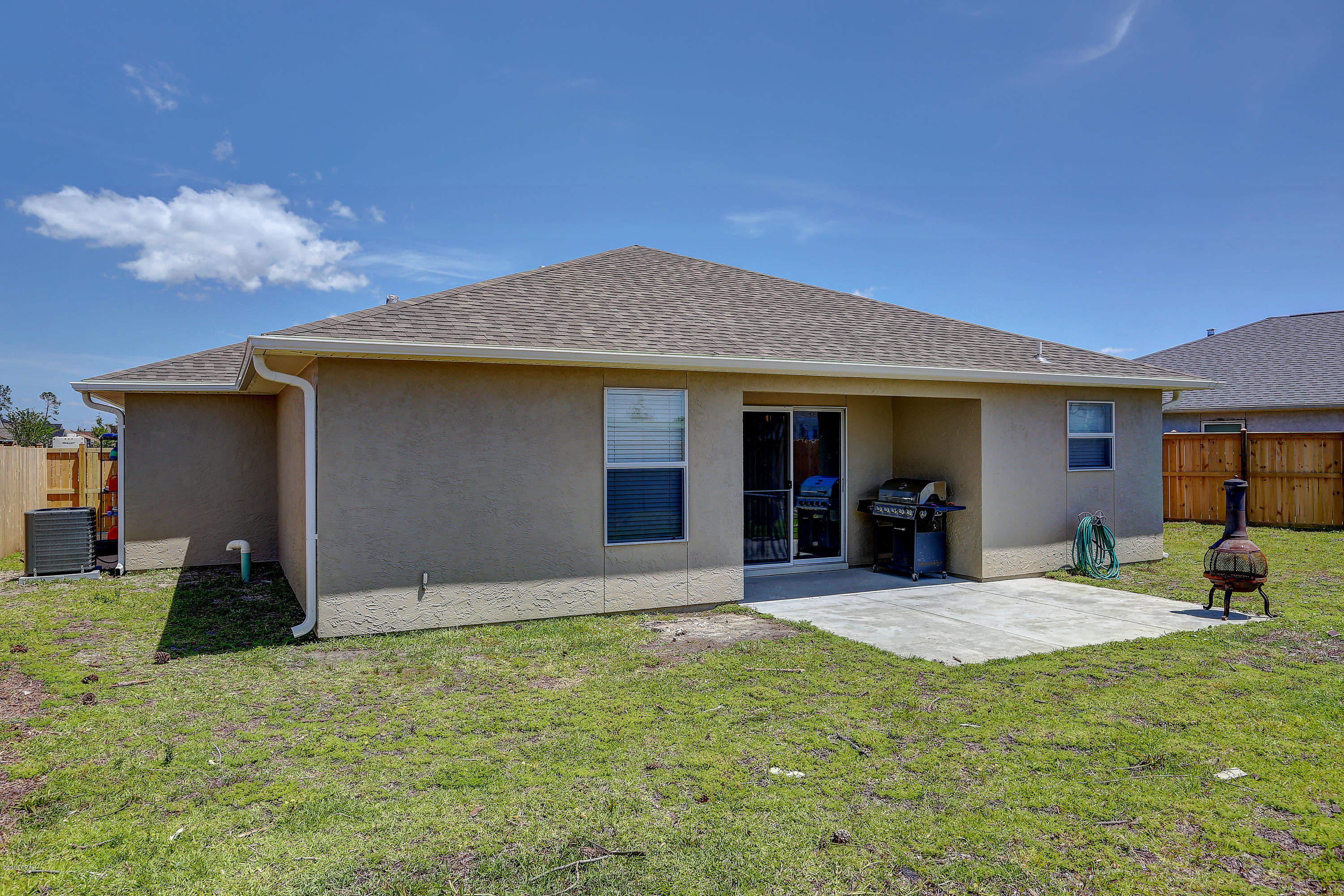 Pine Tree Place Unit 1 - Residential