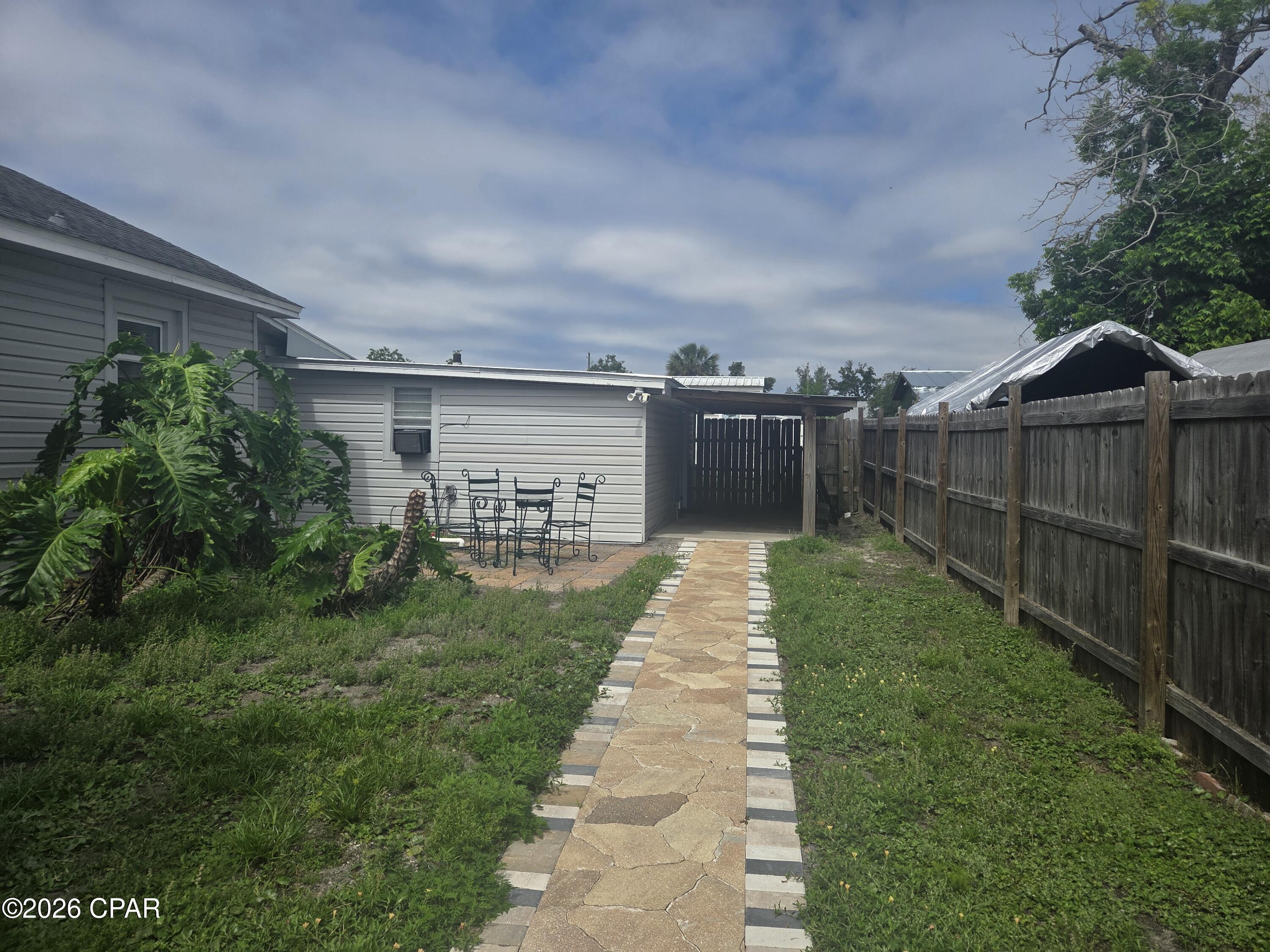 [No Recorded Subdiv] - Residential Lease