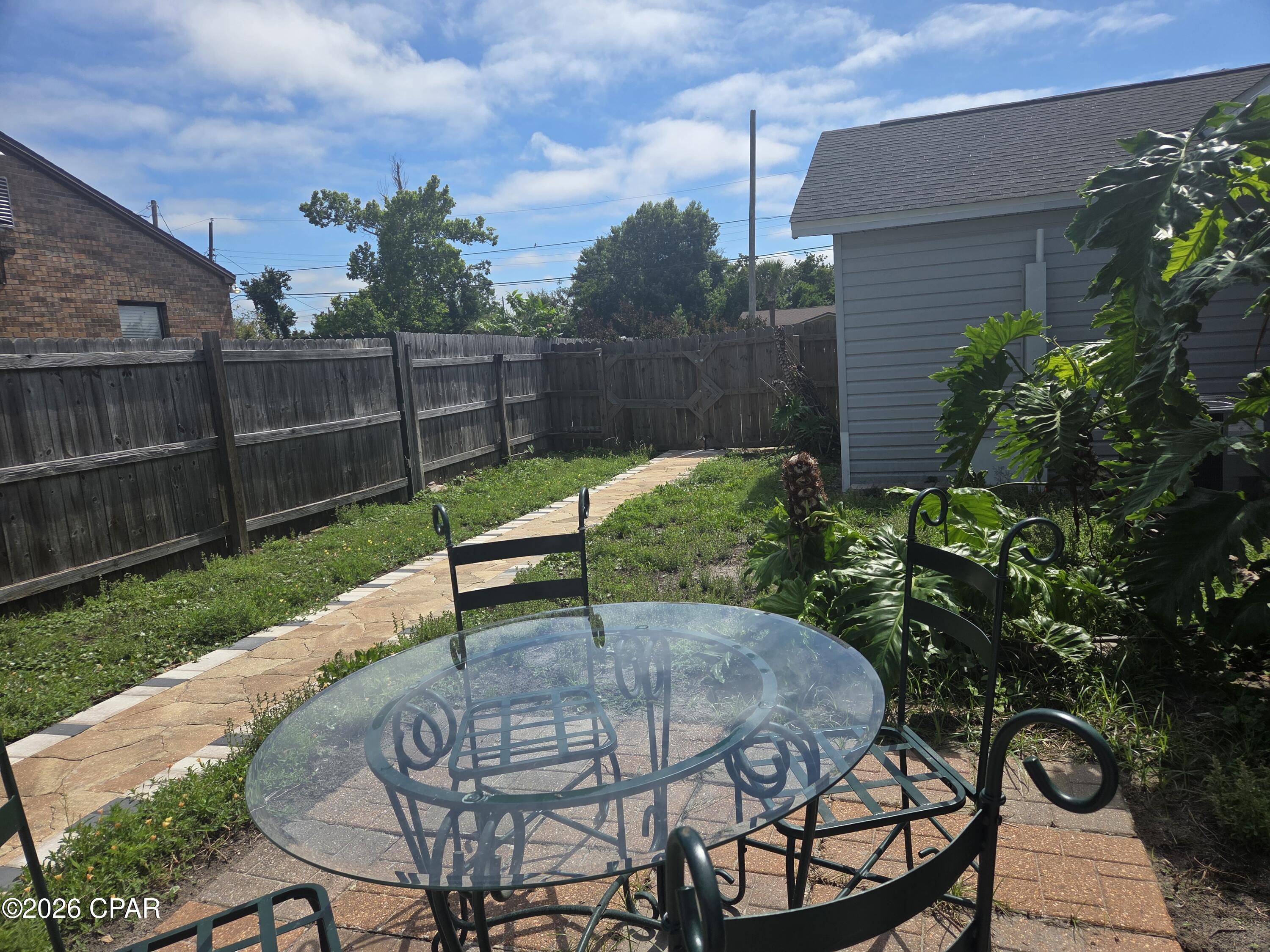 [No Recorded Subdiv] - Residential Lease