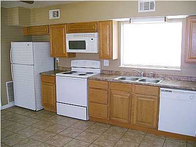 Bay Park Manor - Residential Lease