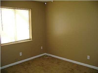 Bay Park Manor - Residential Lease