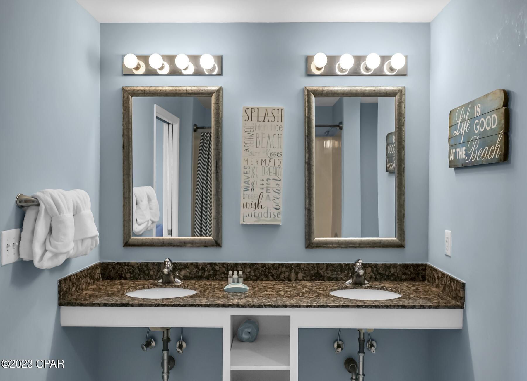 Splash Condo - Residential