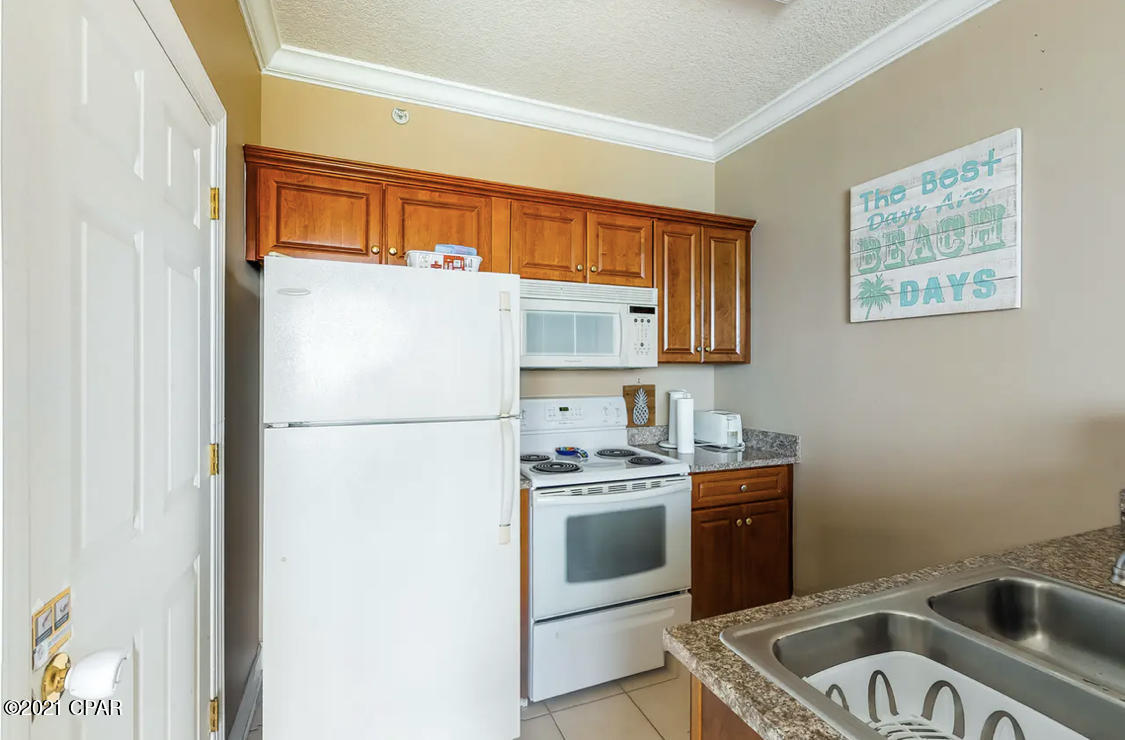 Twin Palms Resort - Residential