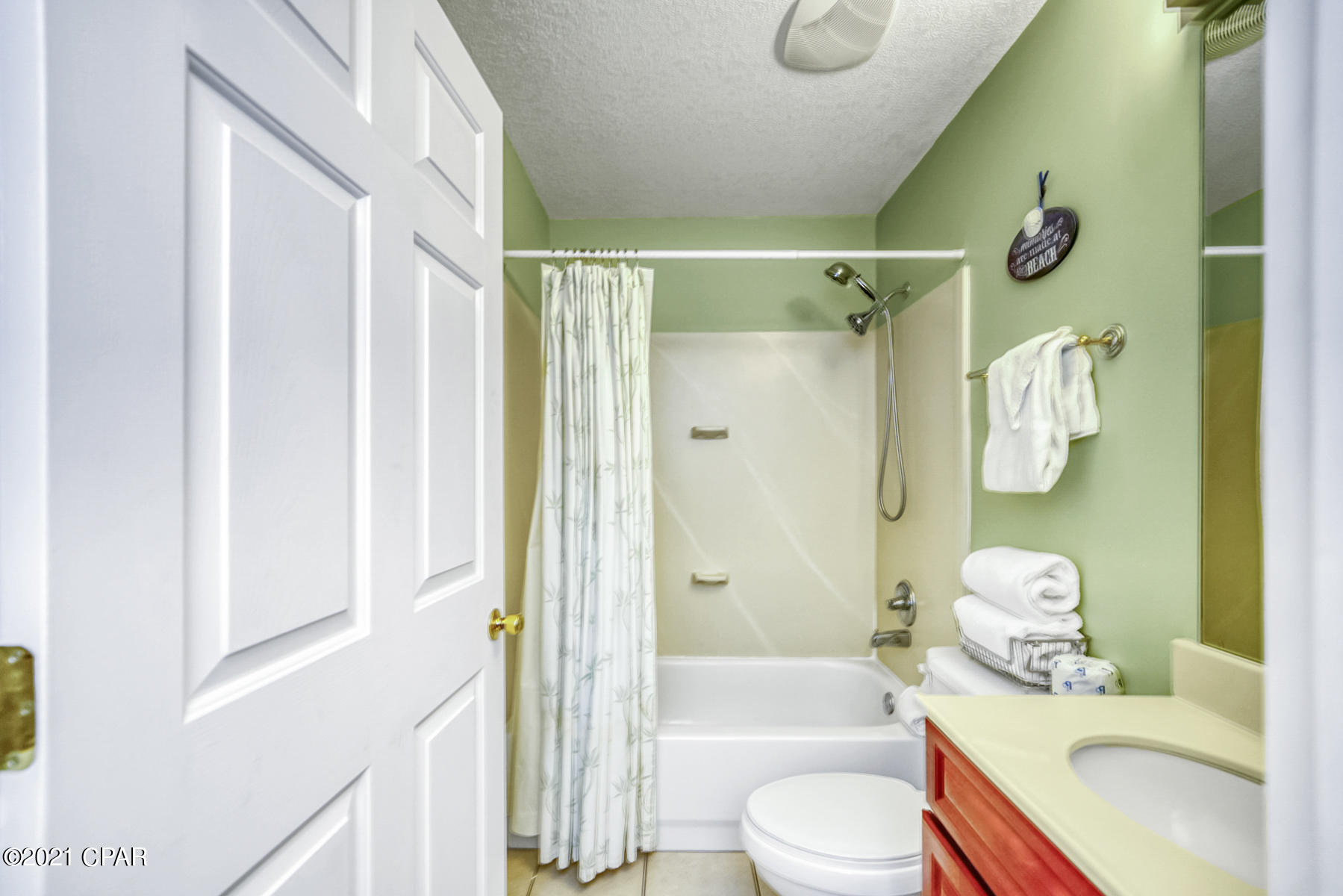 Twin Palms Resort - Residential