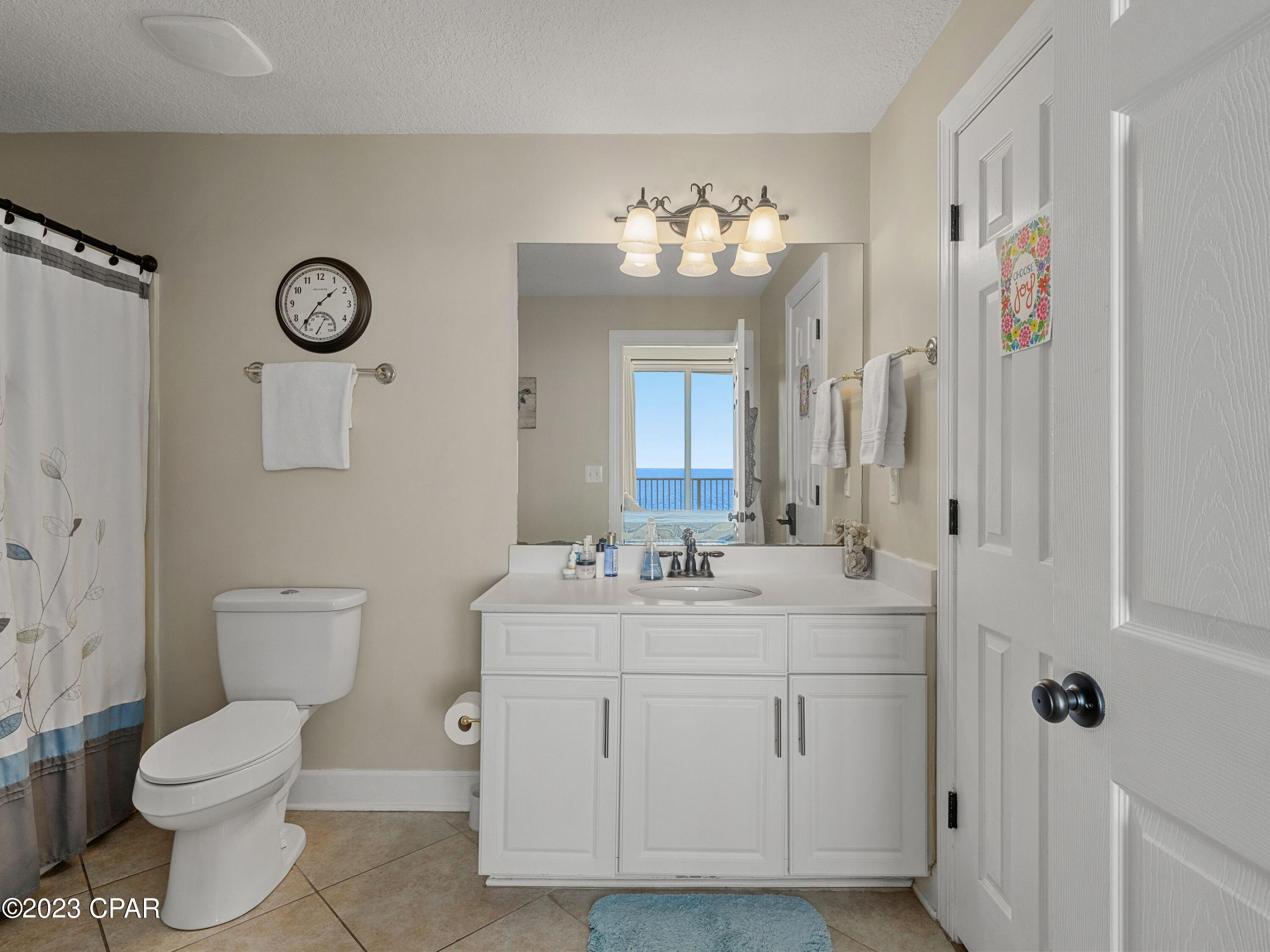 Emerald Isle - Residential