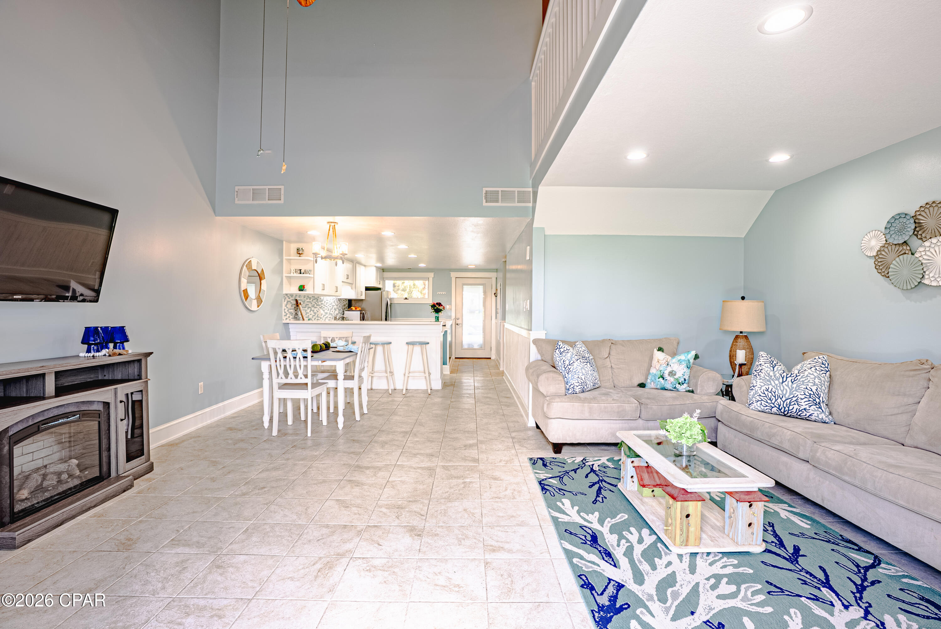 Sunnyside Beach & Tennis Condo - Residential