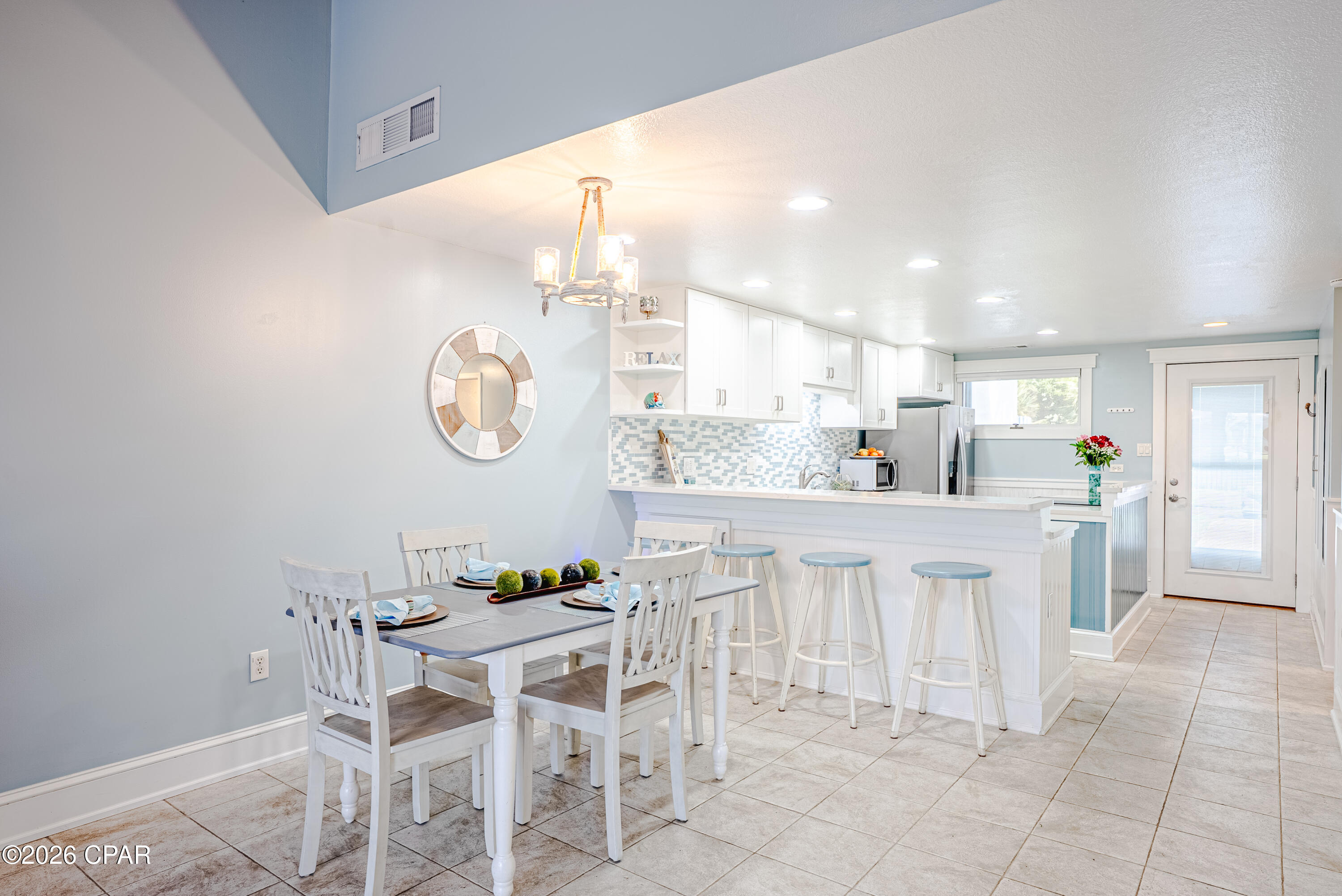 Sunnyside Beach & Tennis Condo - Residential