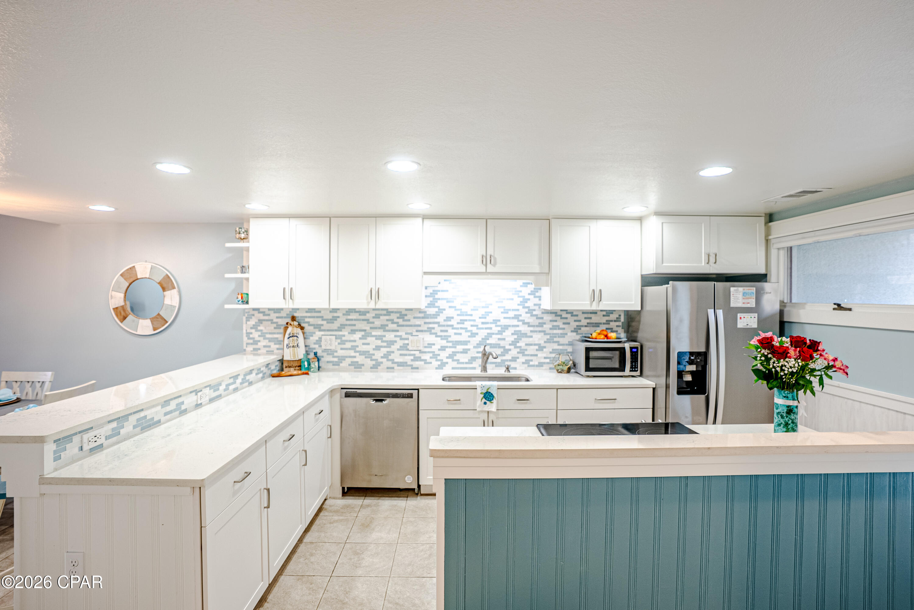 Sunnyside Beach & Tennis Condo - Residential