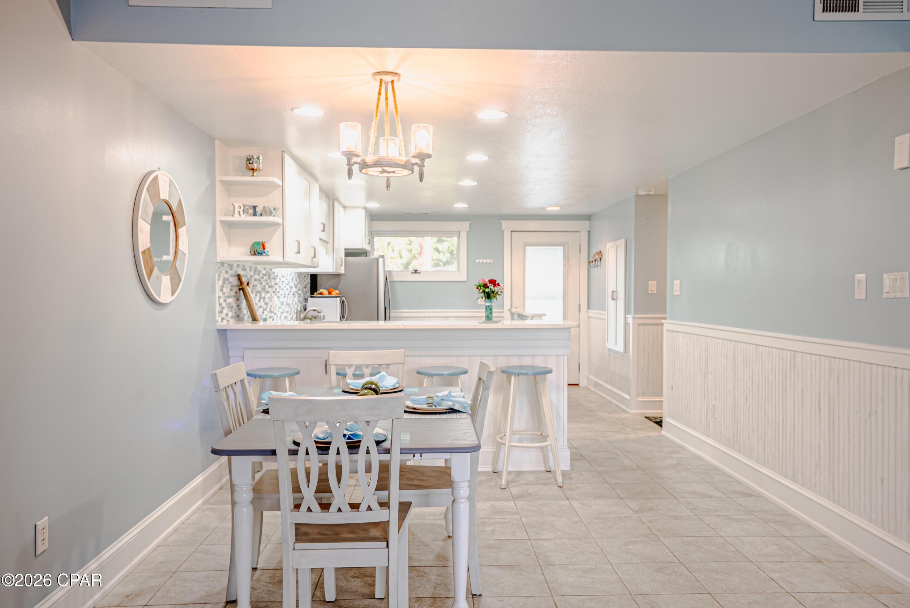 Sunnyside Beach & Tennis Condo - Residential