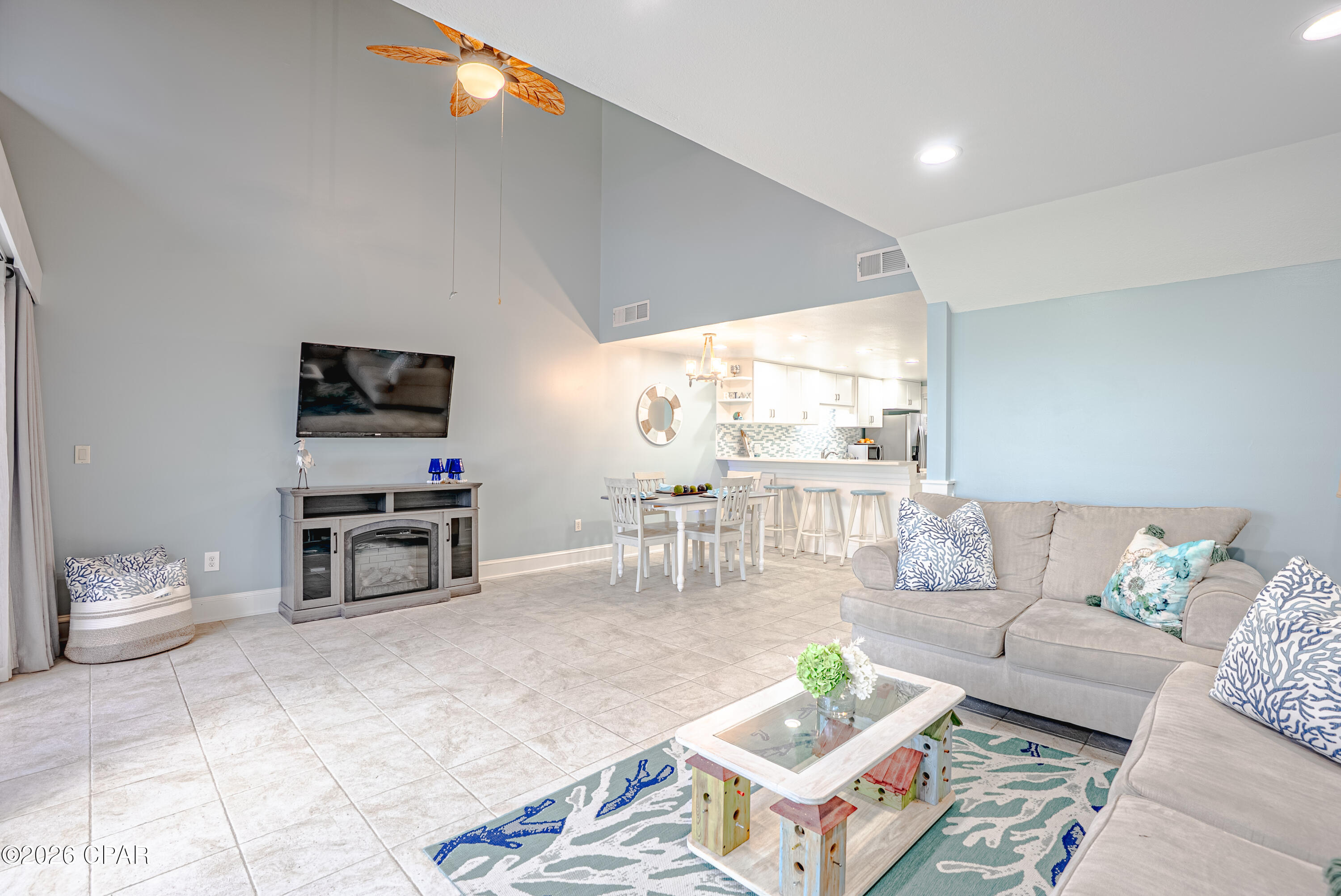 Sunnyside Beach & Tennis Condo - Residential
