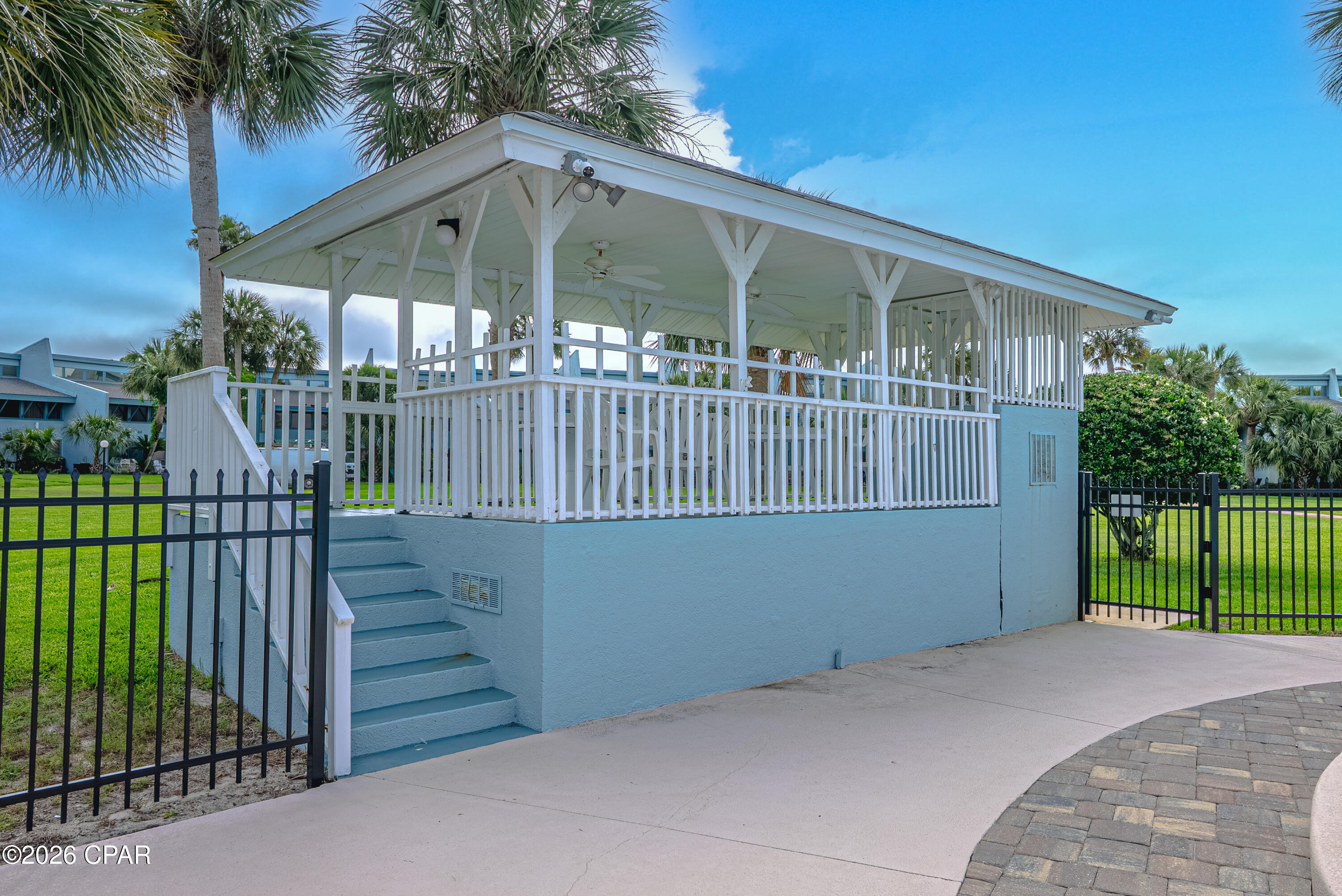Sunnyside Beach & Tennis Condo - Residential