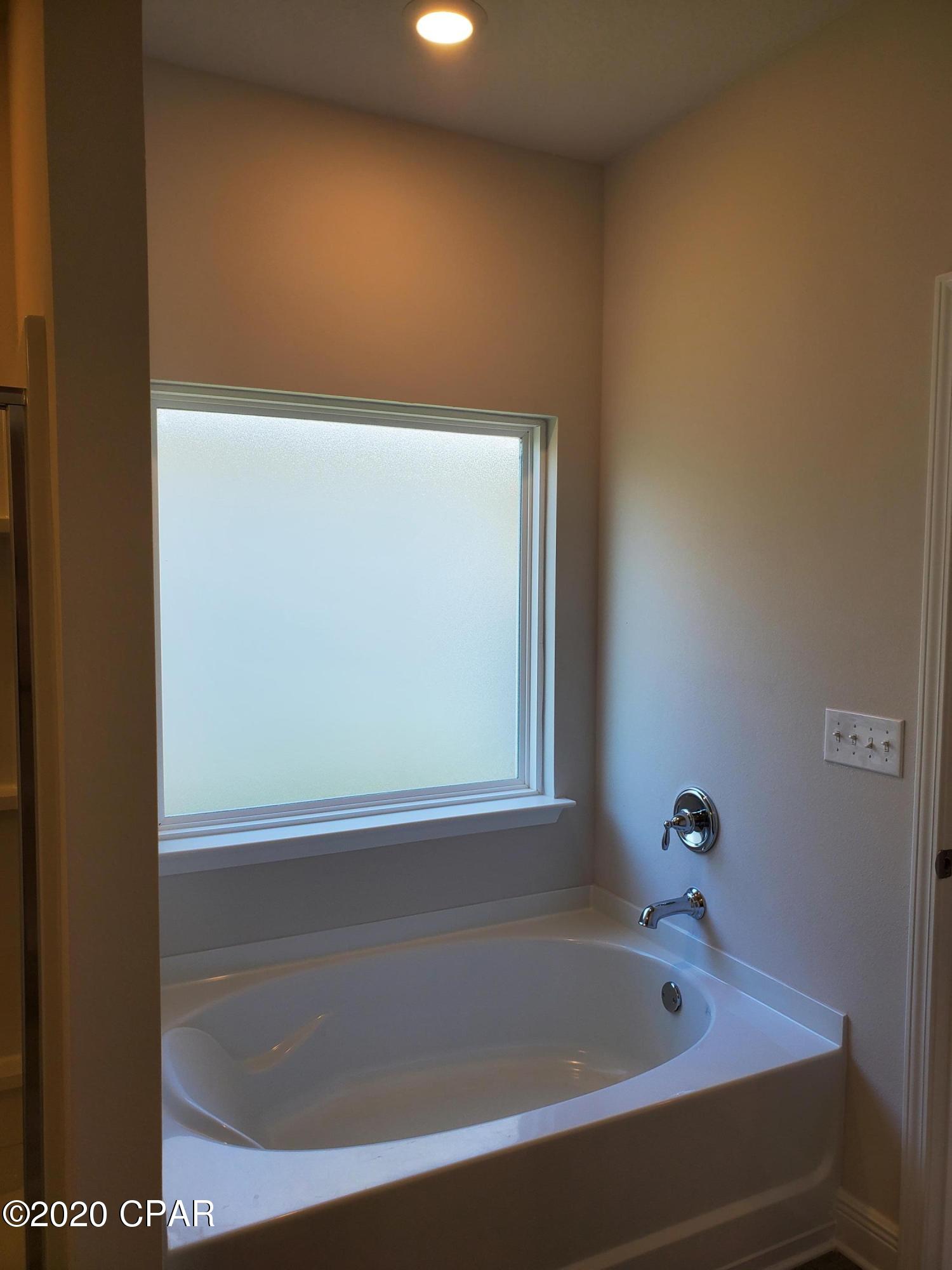 Emerald Cove Villas - Residential