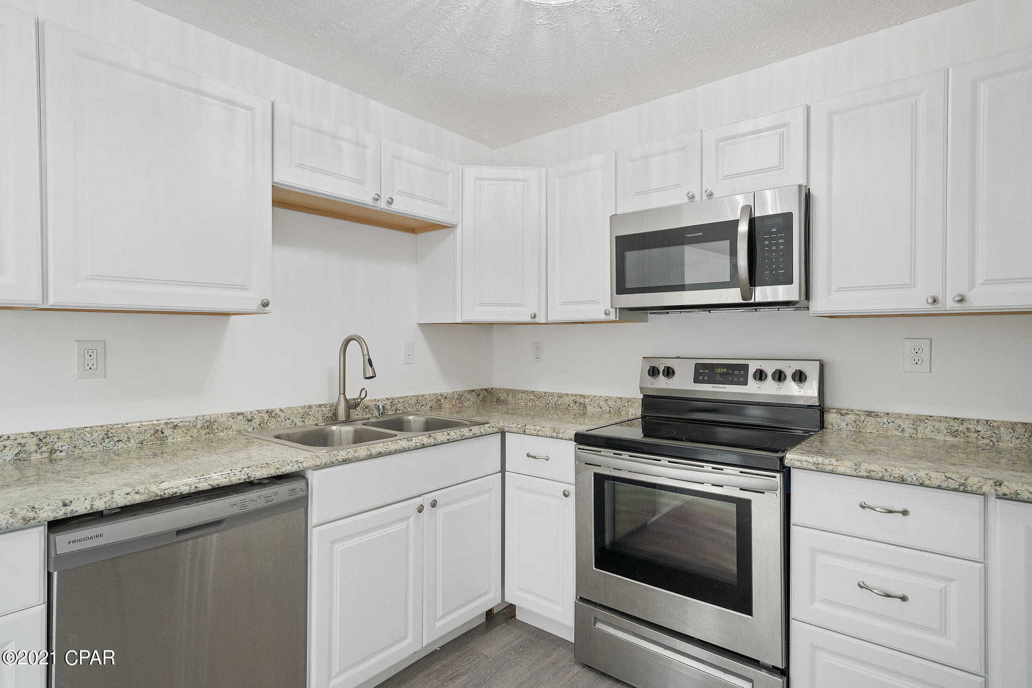 Hentz 1st Add Unit A - Residential