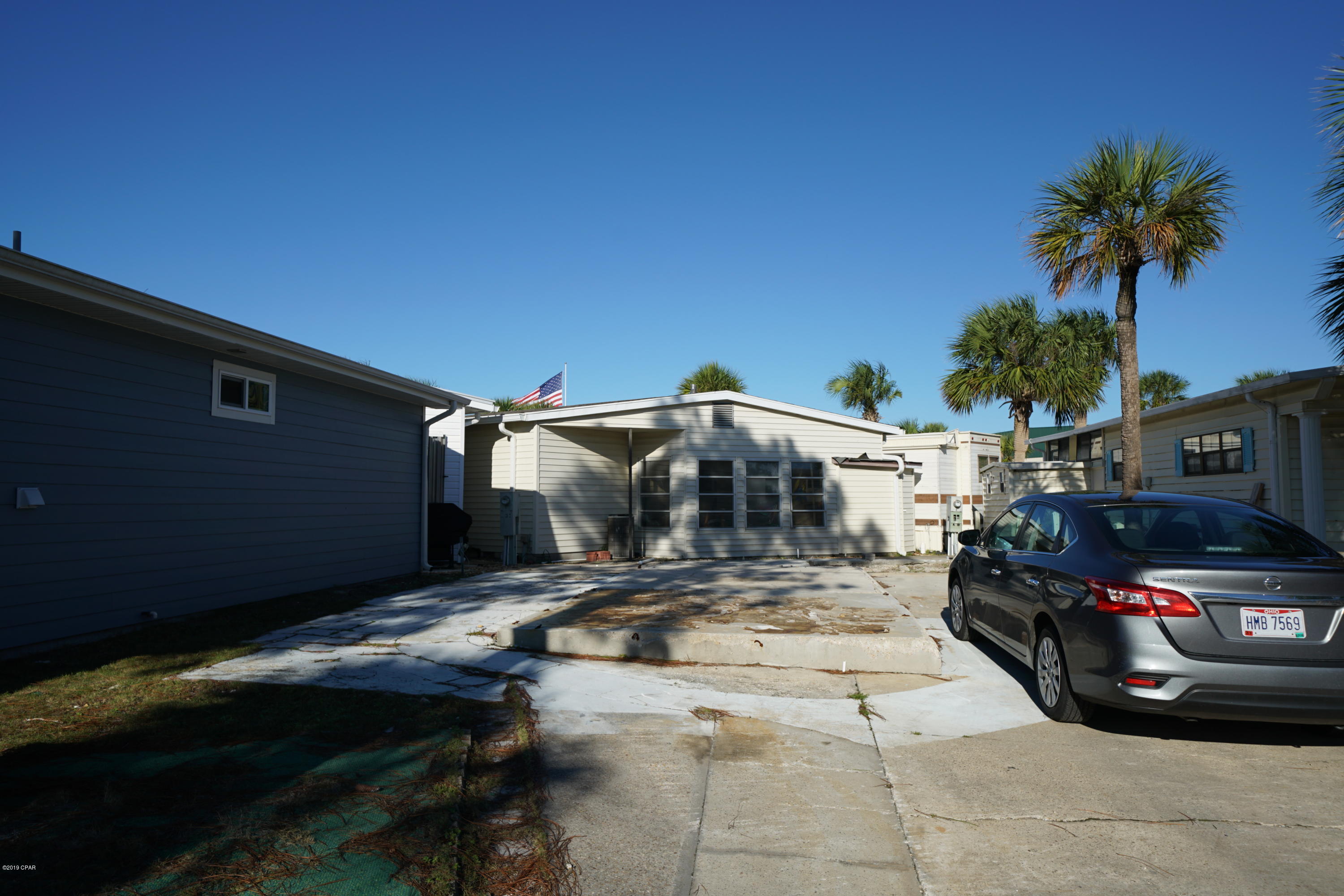 Venture Out Travel Trail - Land