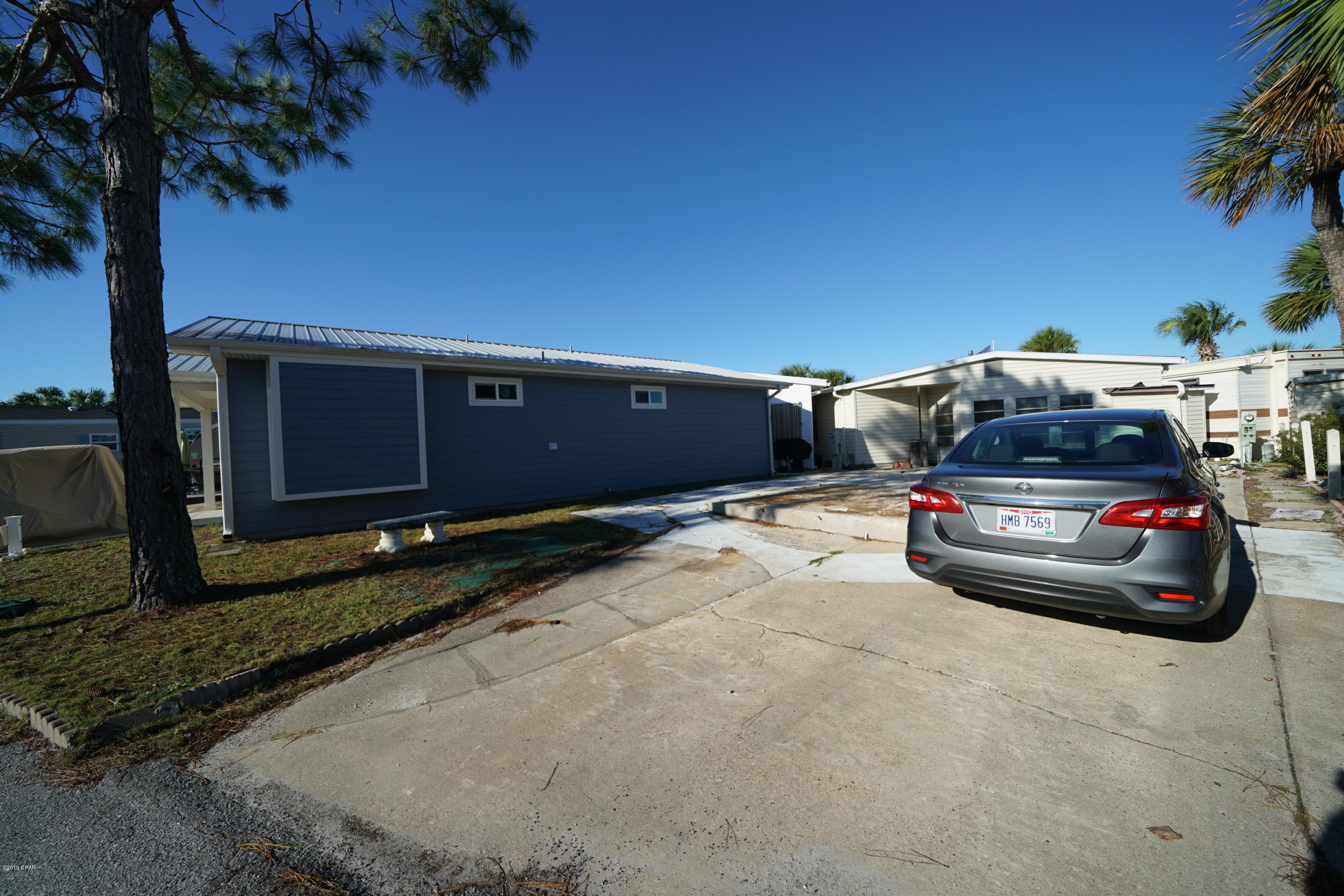 Venture Out Travel Trail - Land