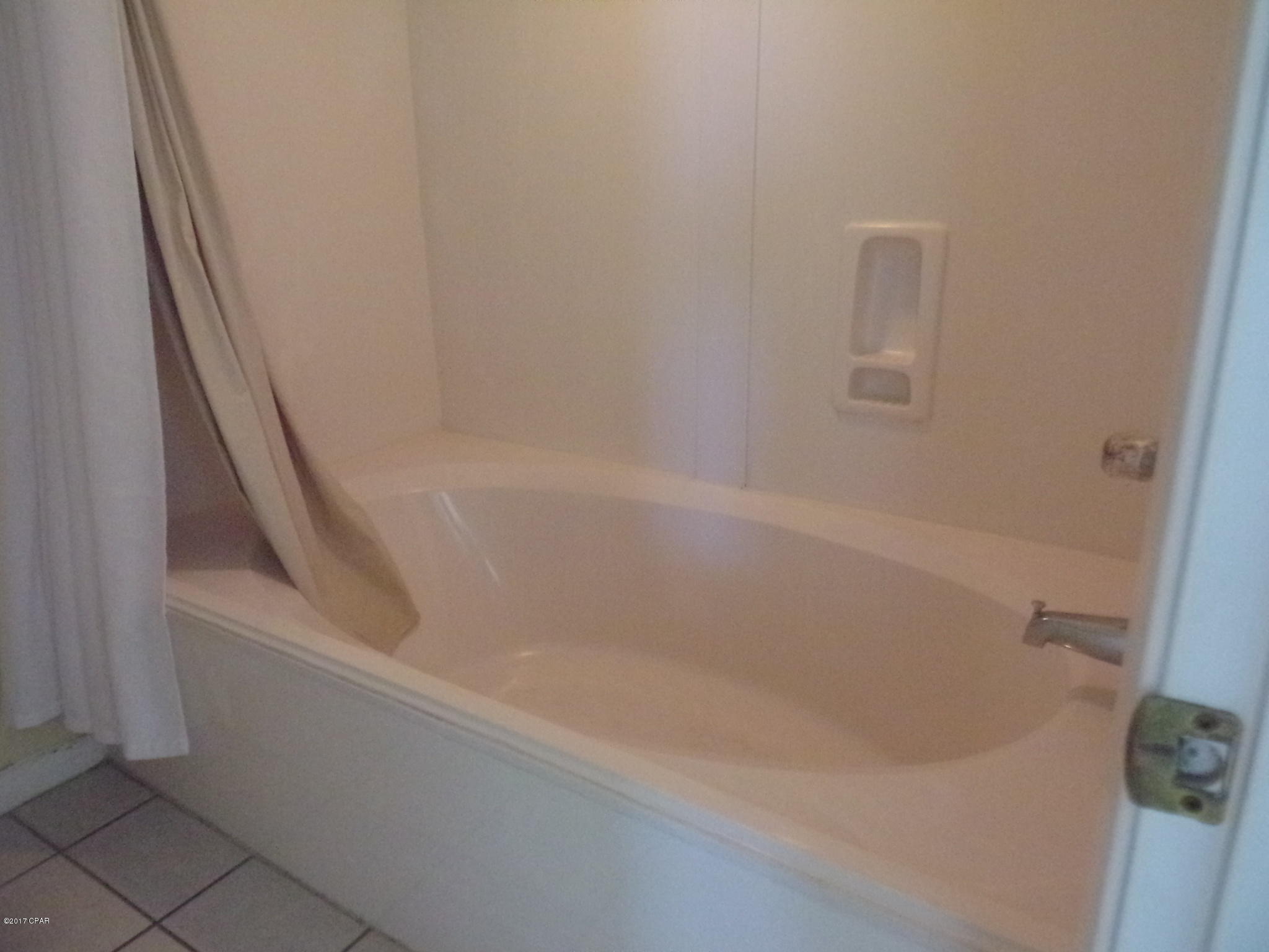 Long Beach Towers IV - Residential