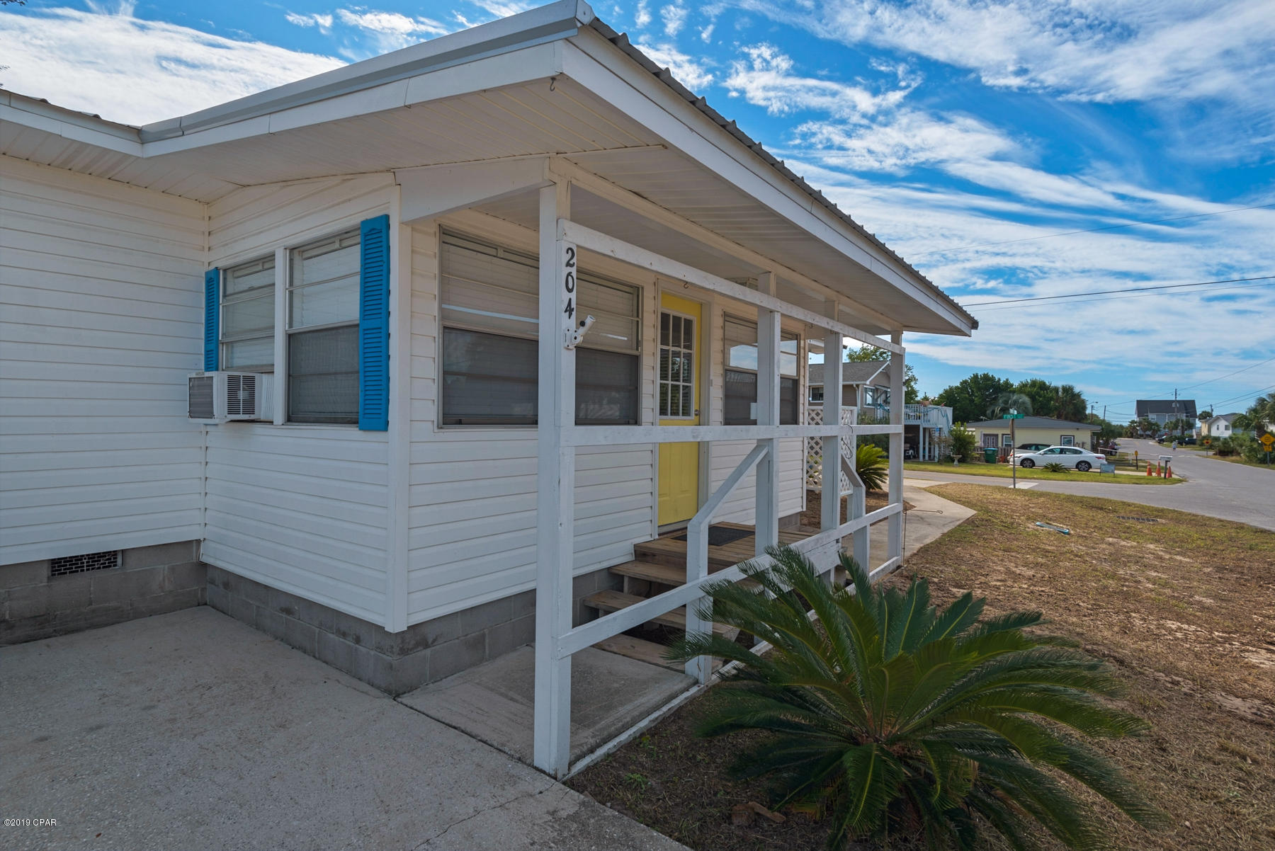 Laguna Beach Estates 7th Add - Residential