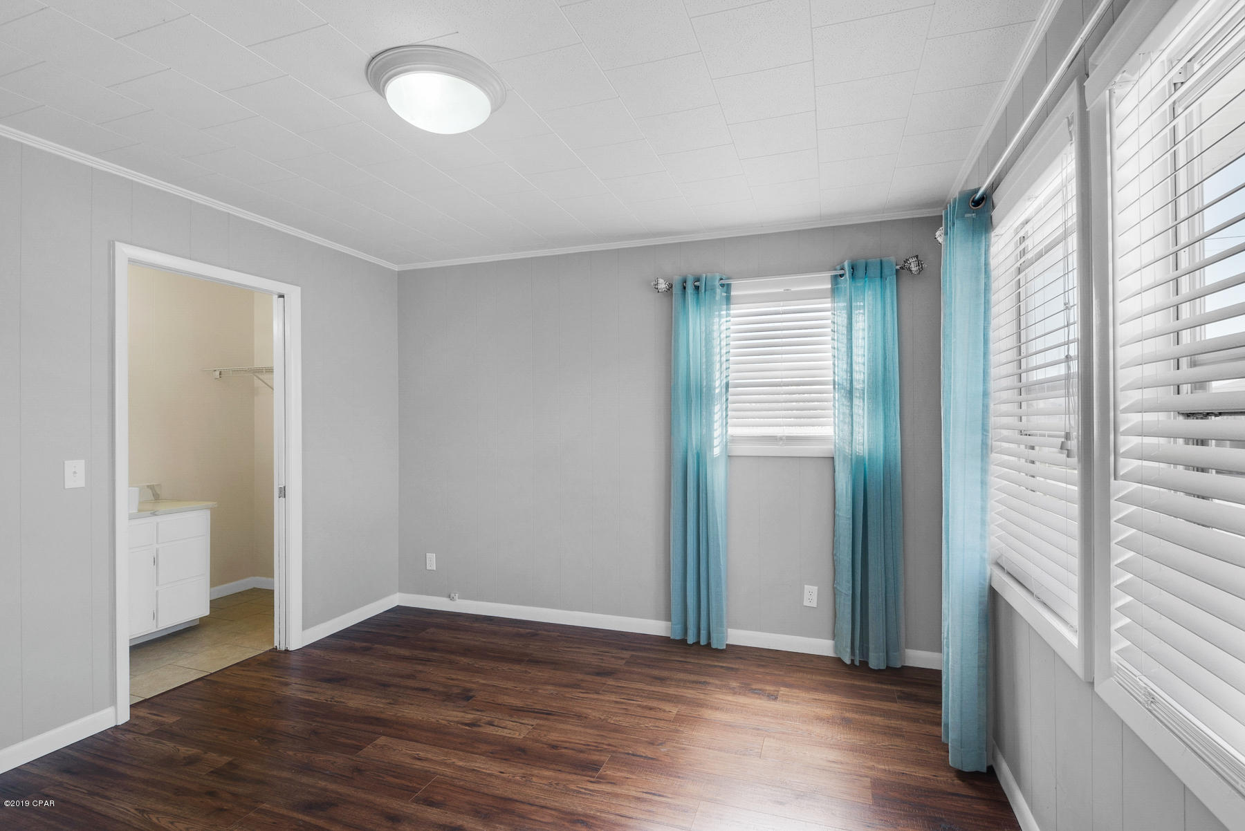 Laguna Beach Estates 7th Add - Residential