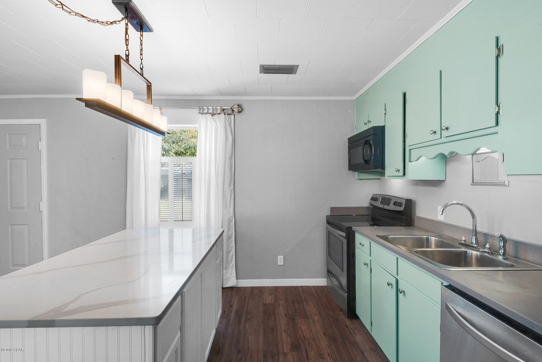 Laguna Beach Estates 7th Add - Residential