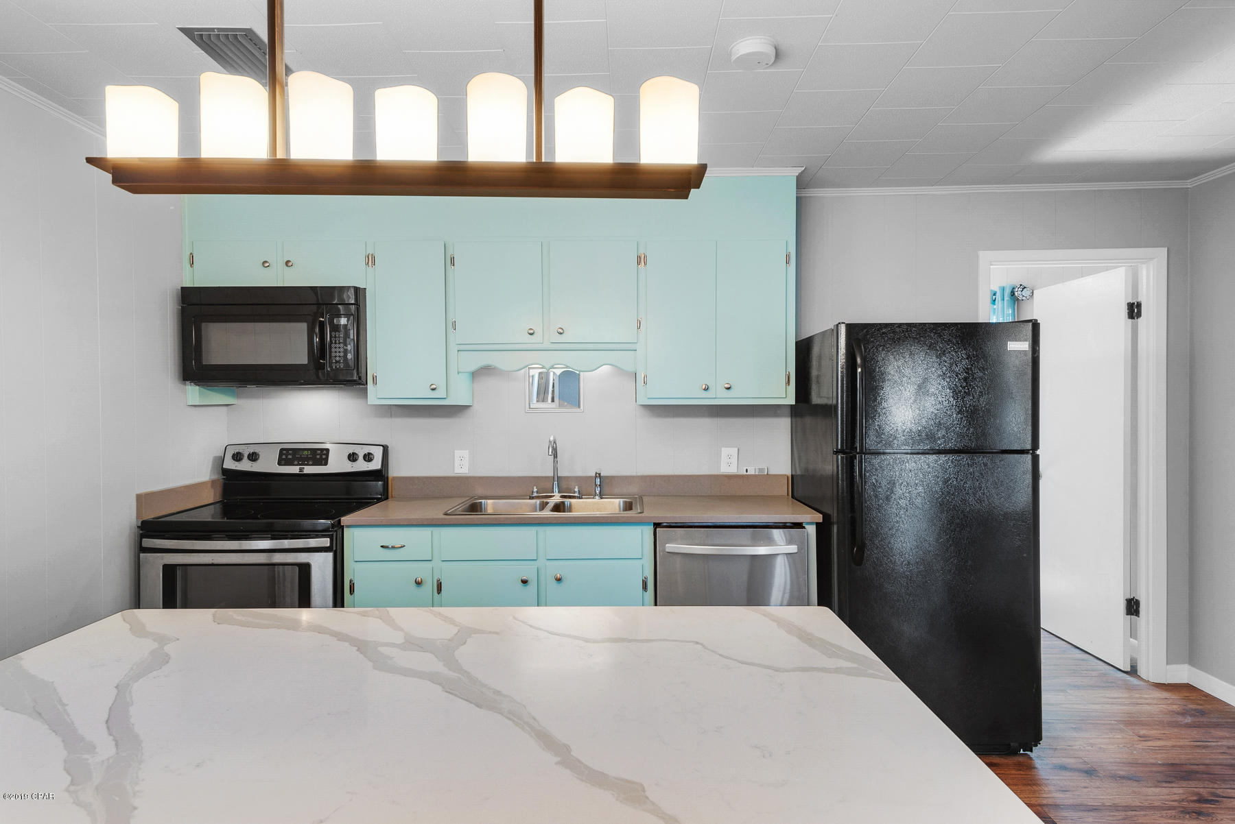 Laguna Beach Estates 7th Add - Residential