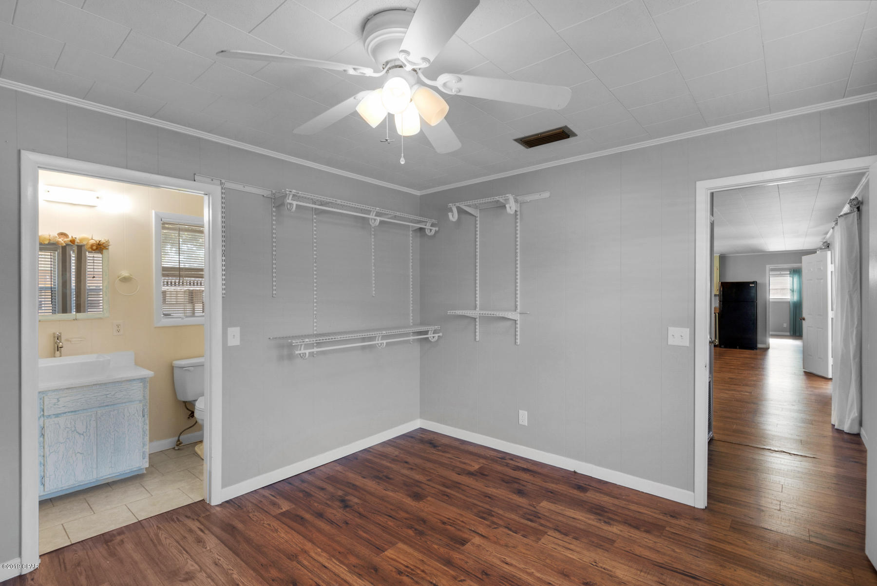 Laguna Beach Estates 7th Add - Residential